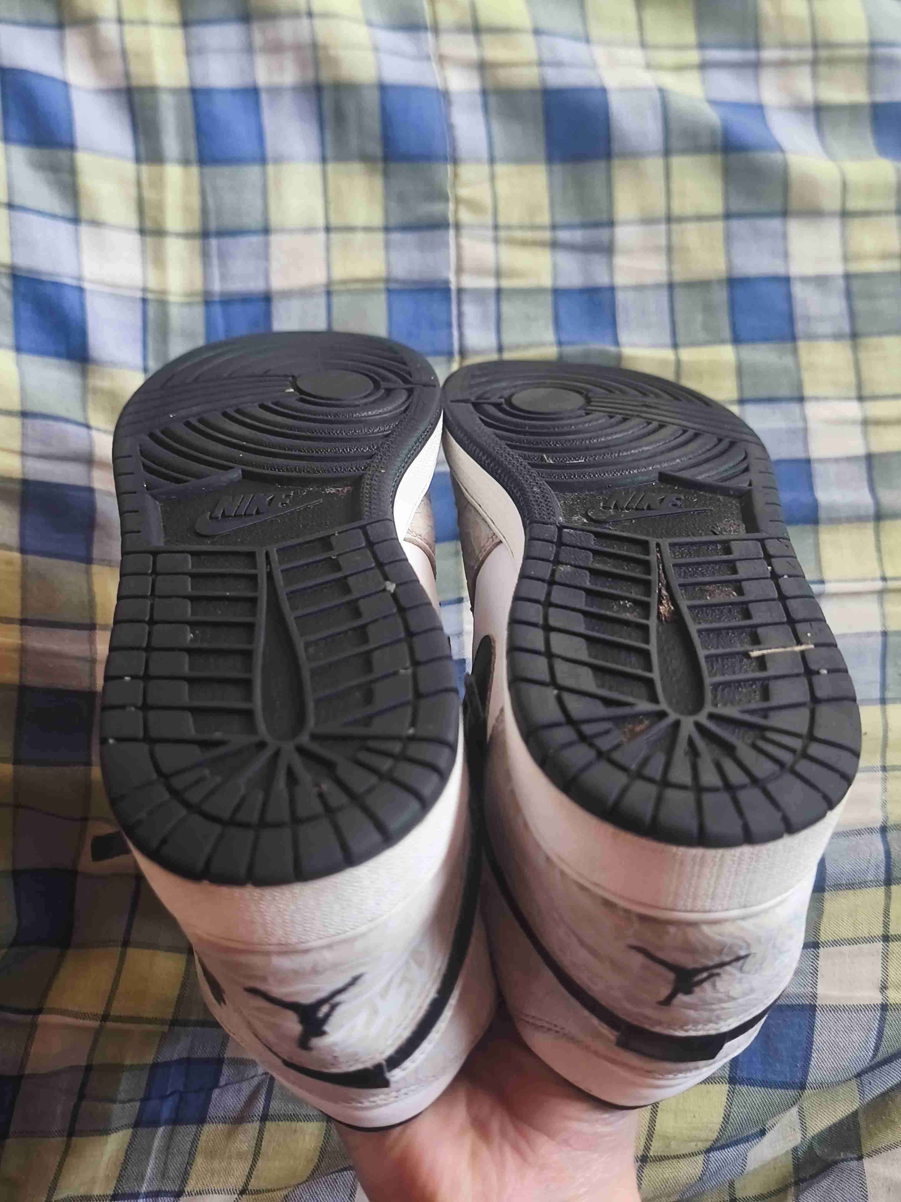 Zapatillas jordan retro 1 white cement talla 40 - miniatura 3