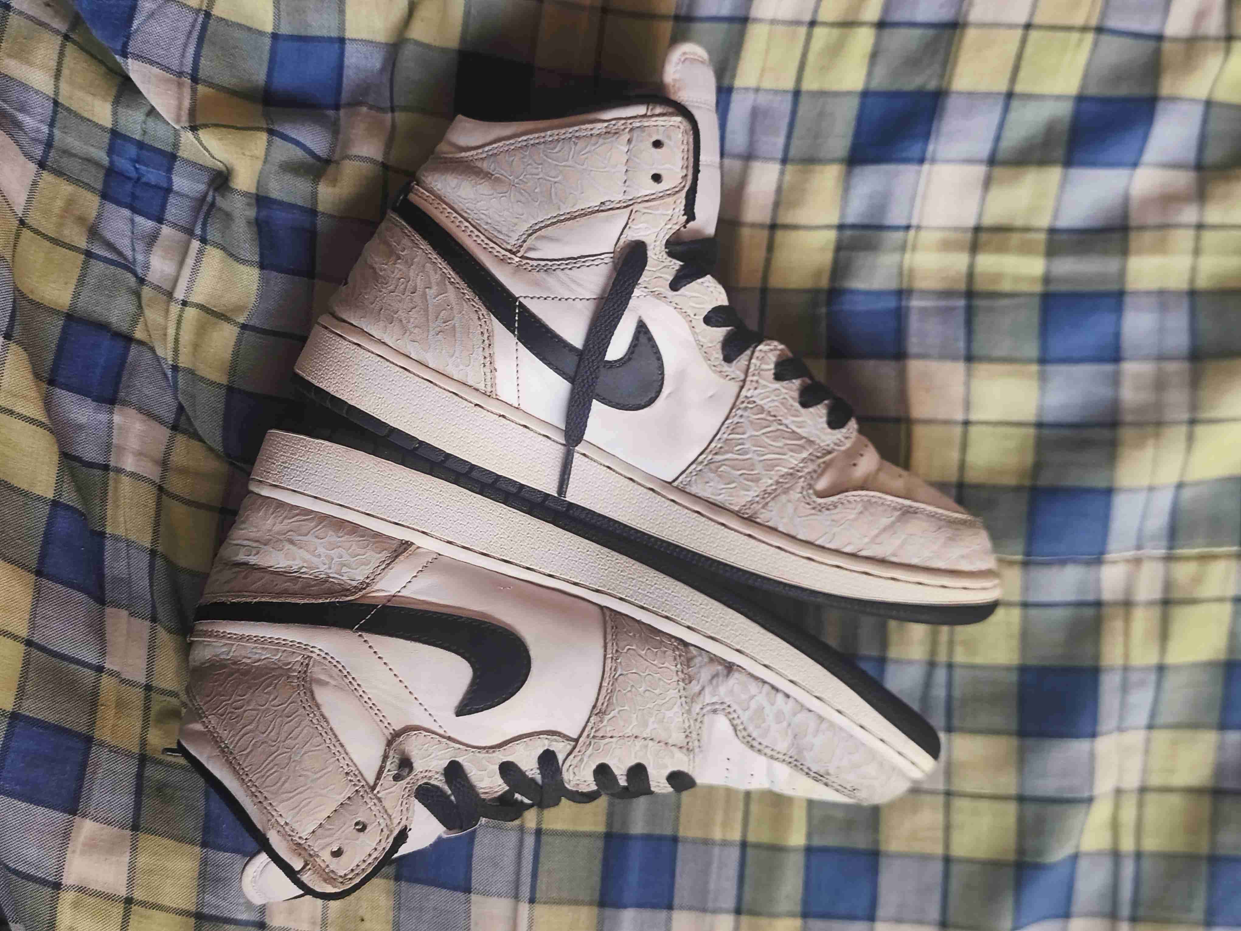 Zapatillas jordan retro 1 white cement talla 40 - miniatura 4