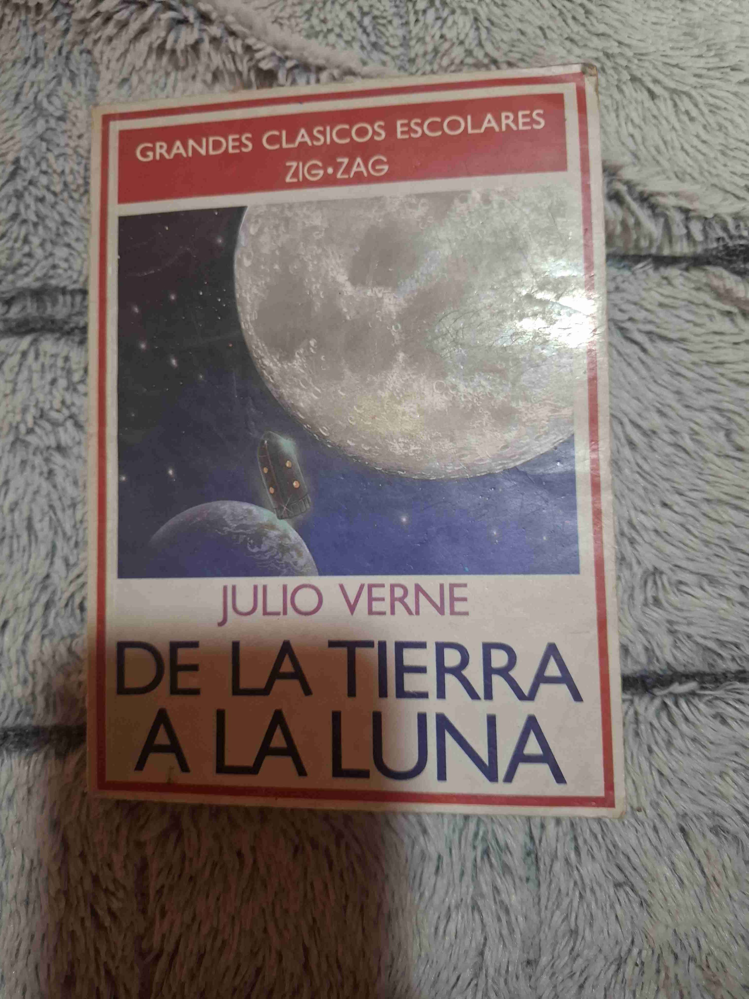 Libro Julio Verne De la Tierra a la Luna