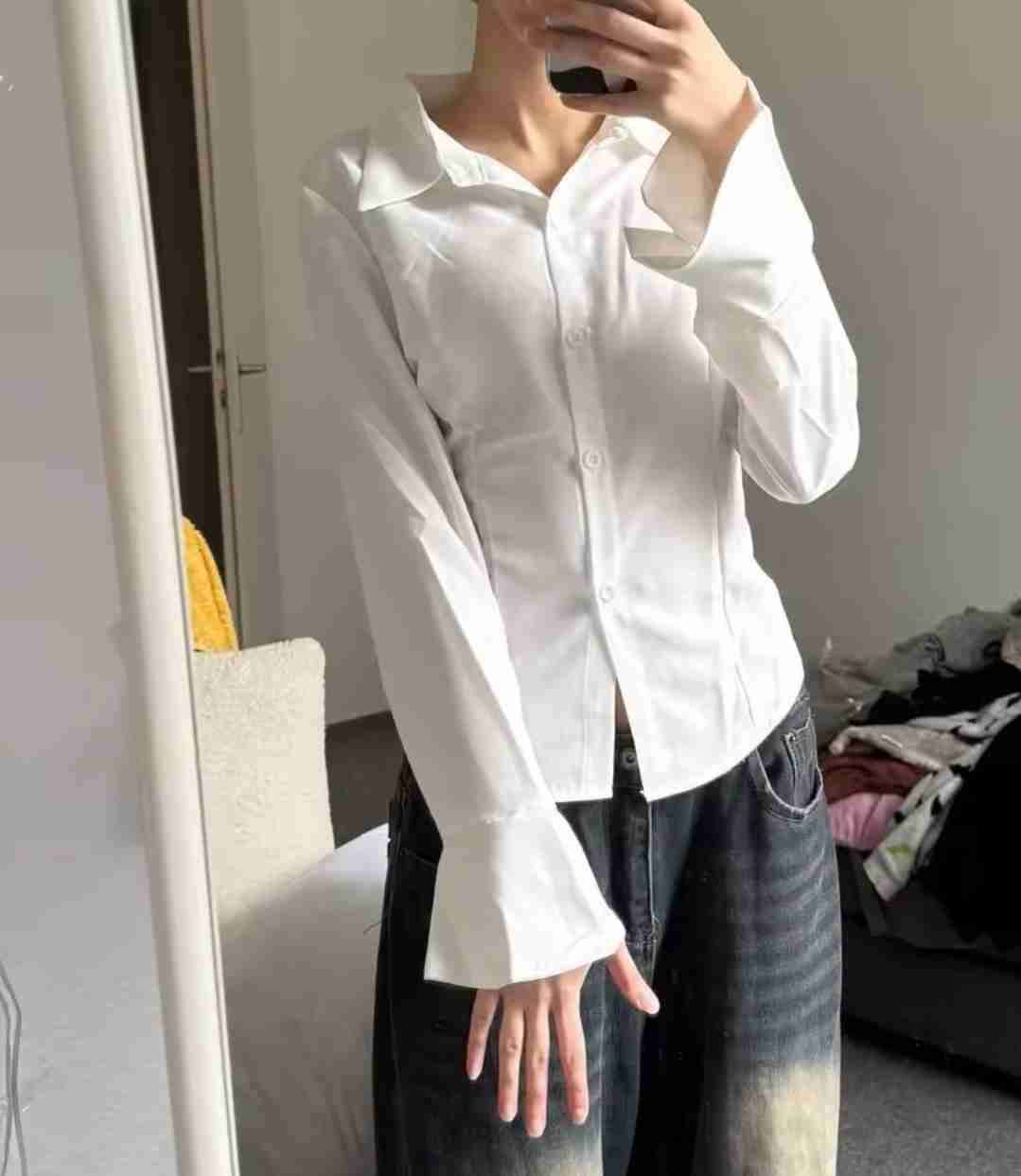 Blusa blanca de manga larga - miniatura 1