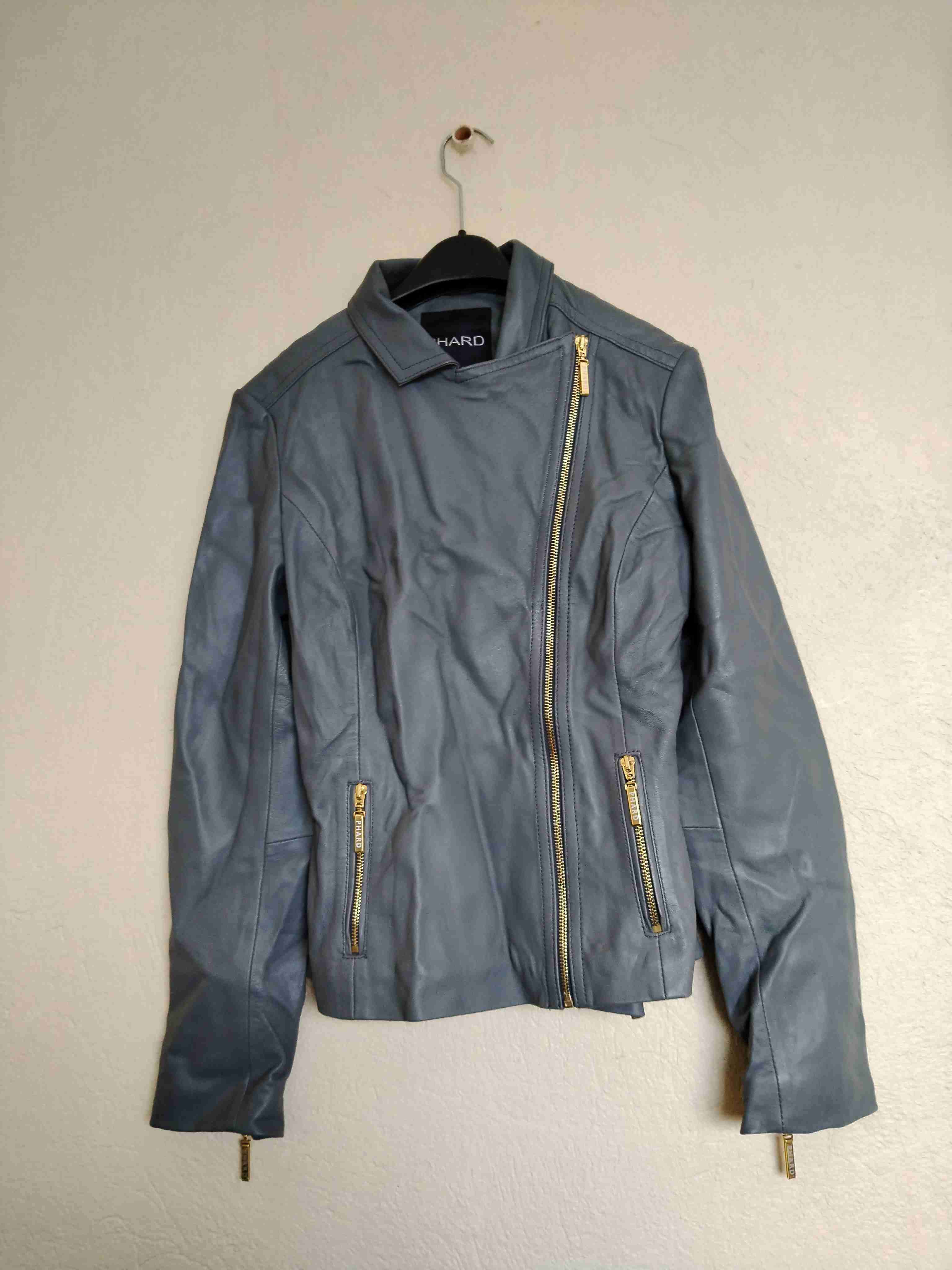 Abrigo rojo para mujer - miniatura 6