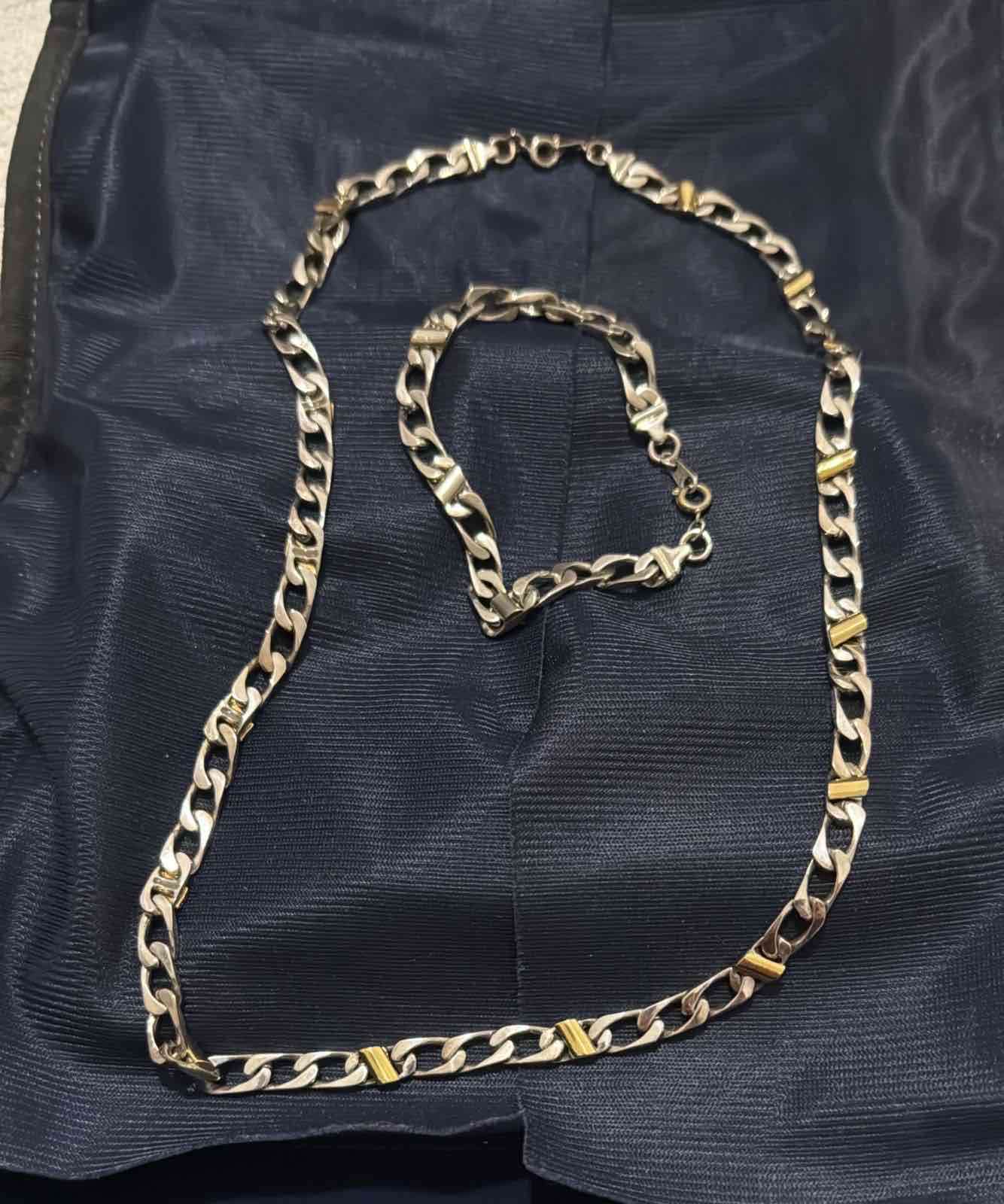 Cadena y pulsera bicolor