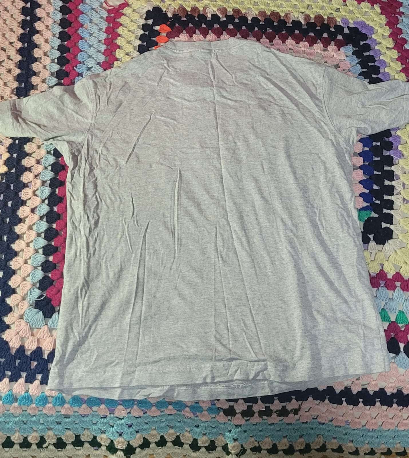 Polera gris básica - miniatura 2