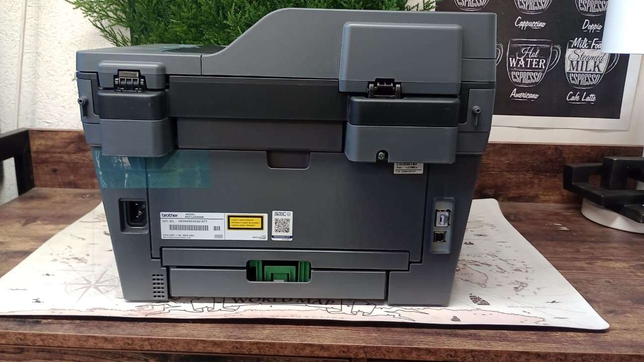 Impresora multifuncional laser Brother - miniatura 3