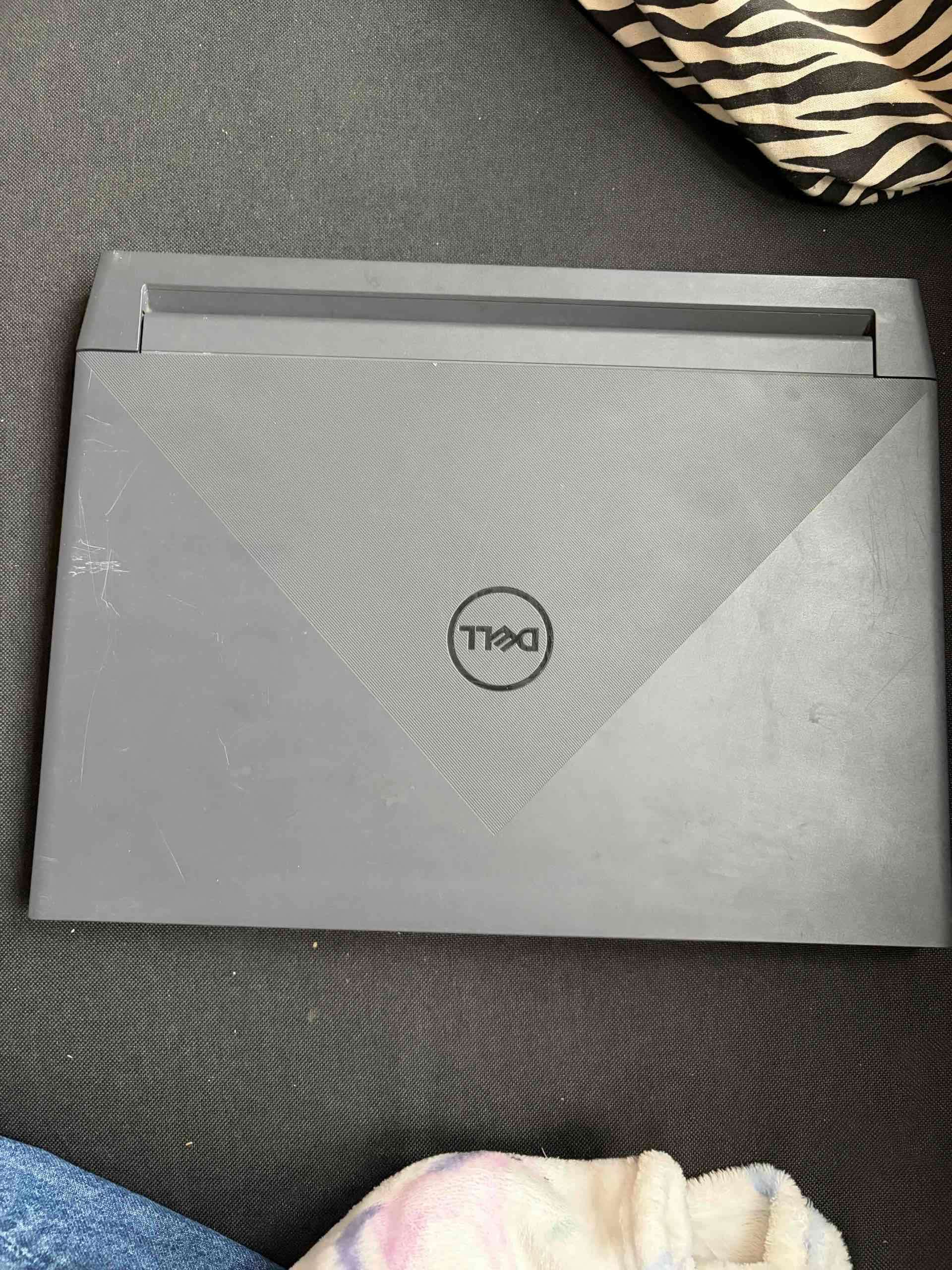 Dell G15 Gamer GTX1650 / 16GB RAM – $400.000 - miniatura 1