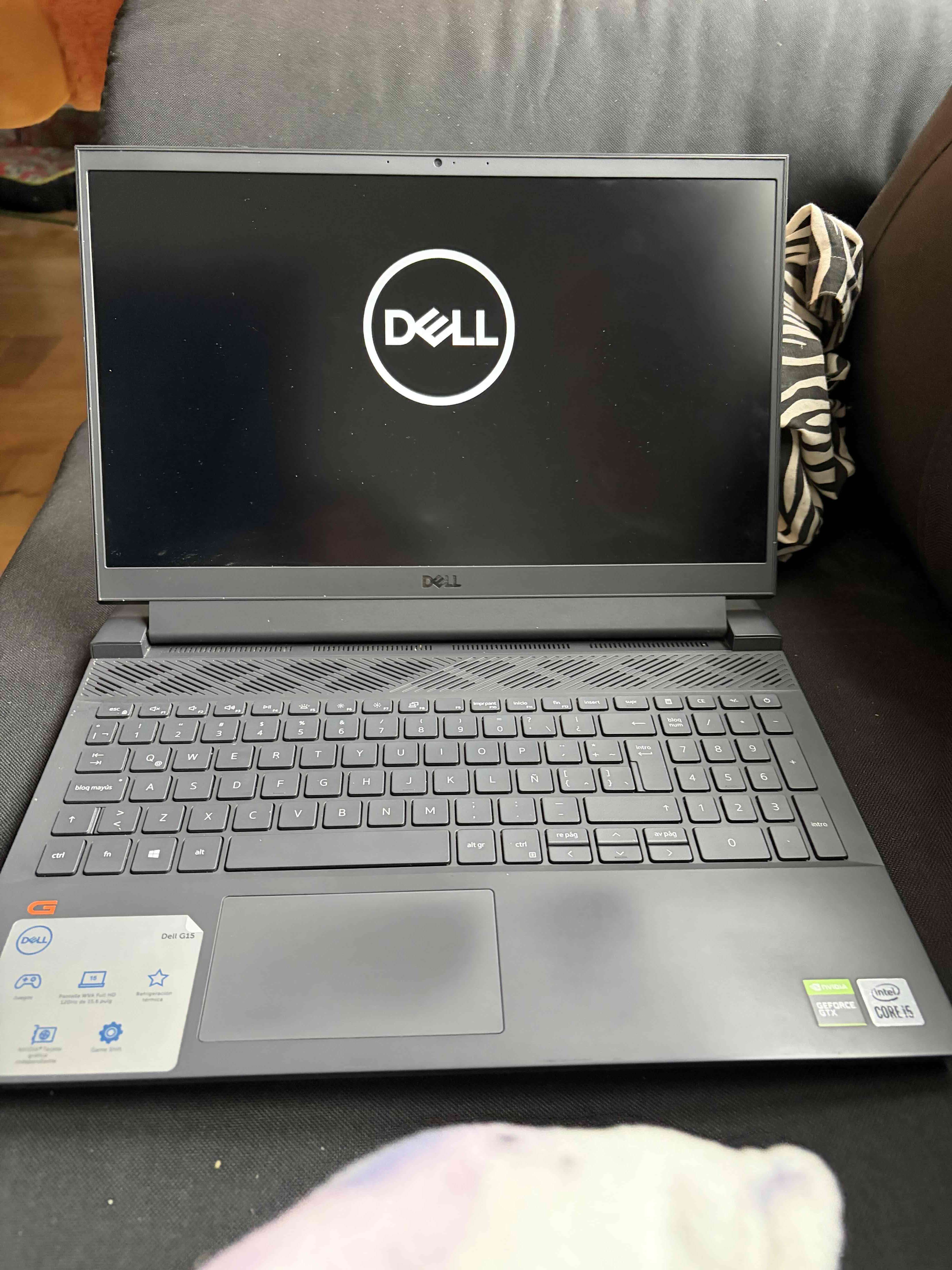 Dell G15 Gamer GTX1650 / 16GB RAM – $400.000 - miniatura 2