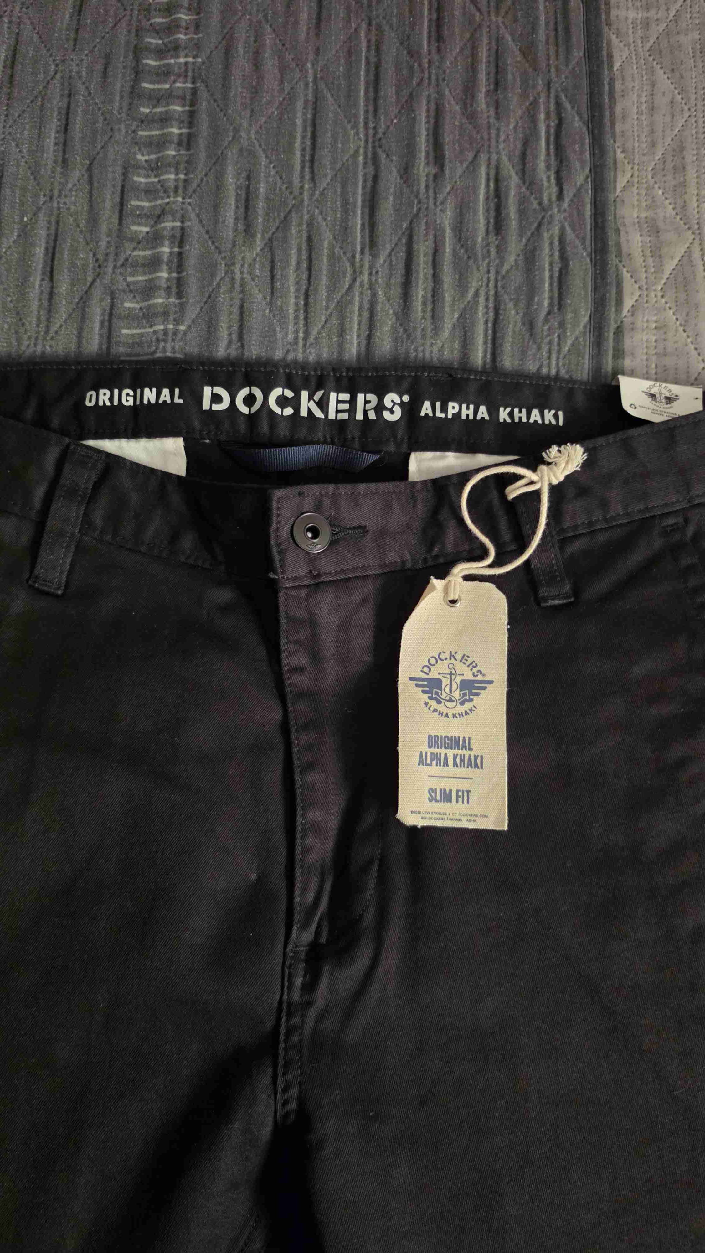 Pantalones Dockers Alpha Khaki negros - miniatura 1