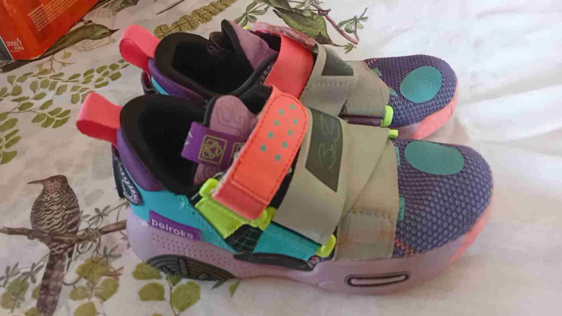 Zapatillas coloridas deportivas - miniatura 3