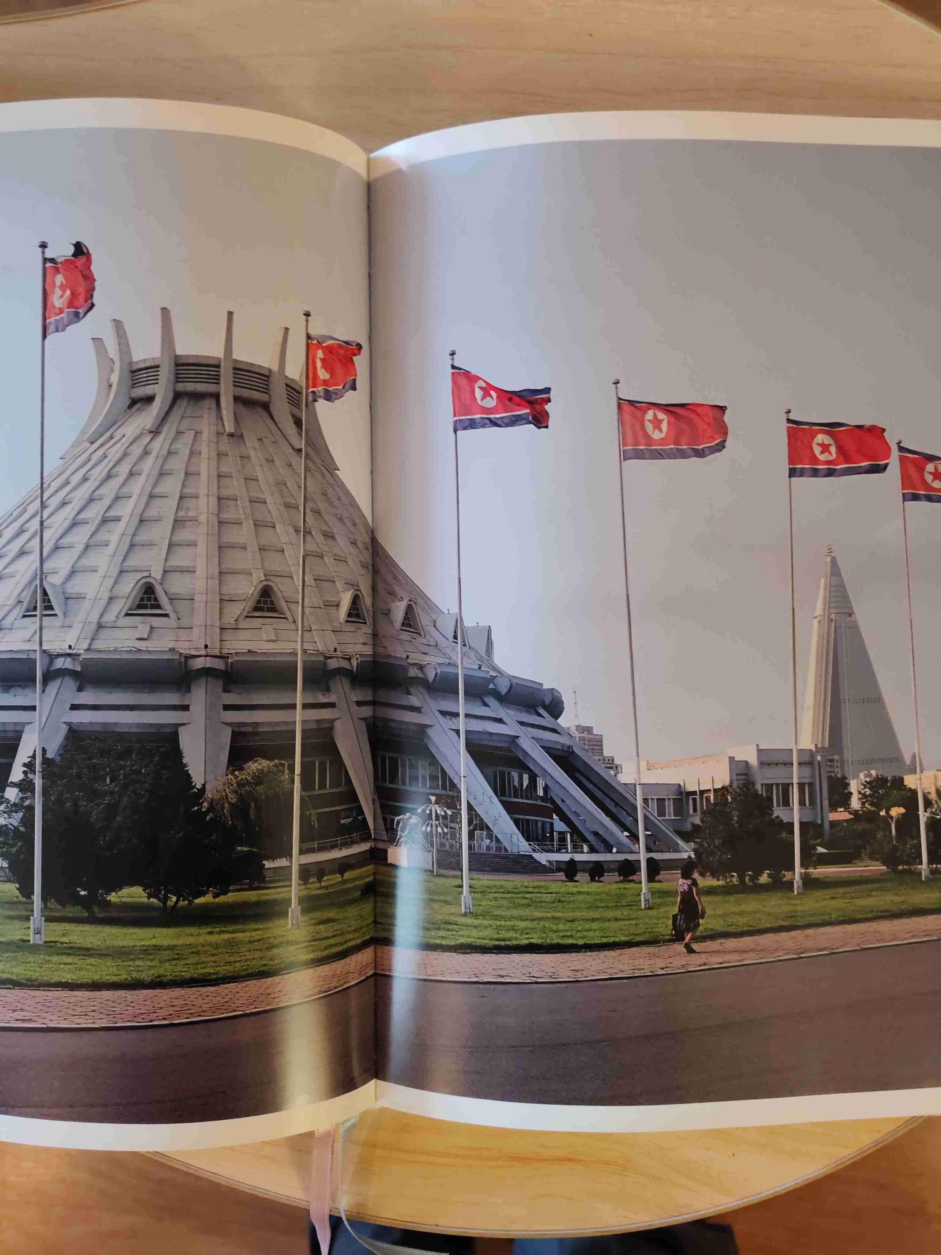 Libro Inside North Korea - miniatura 5
