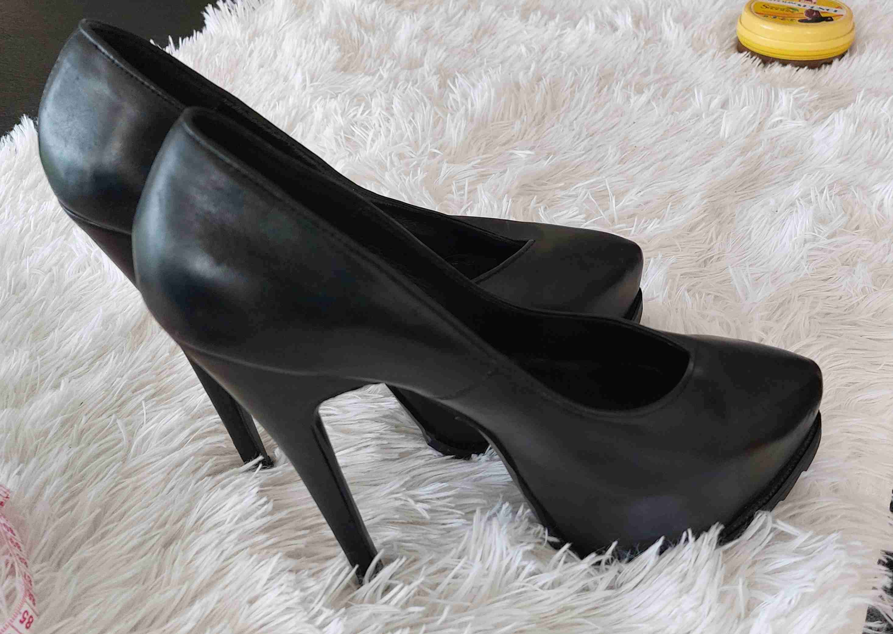 Zapatos de tacón negro elegante - miniatura 4