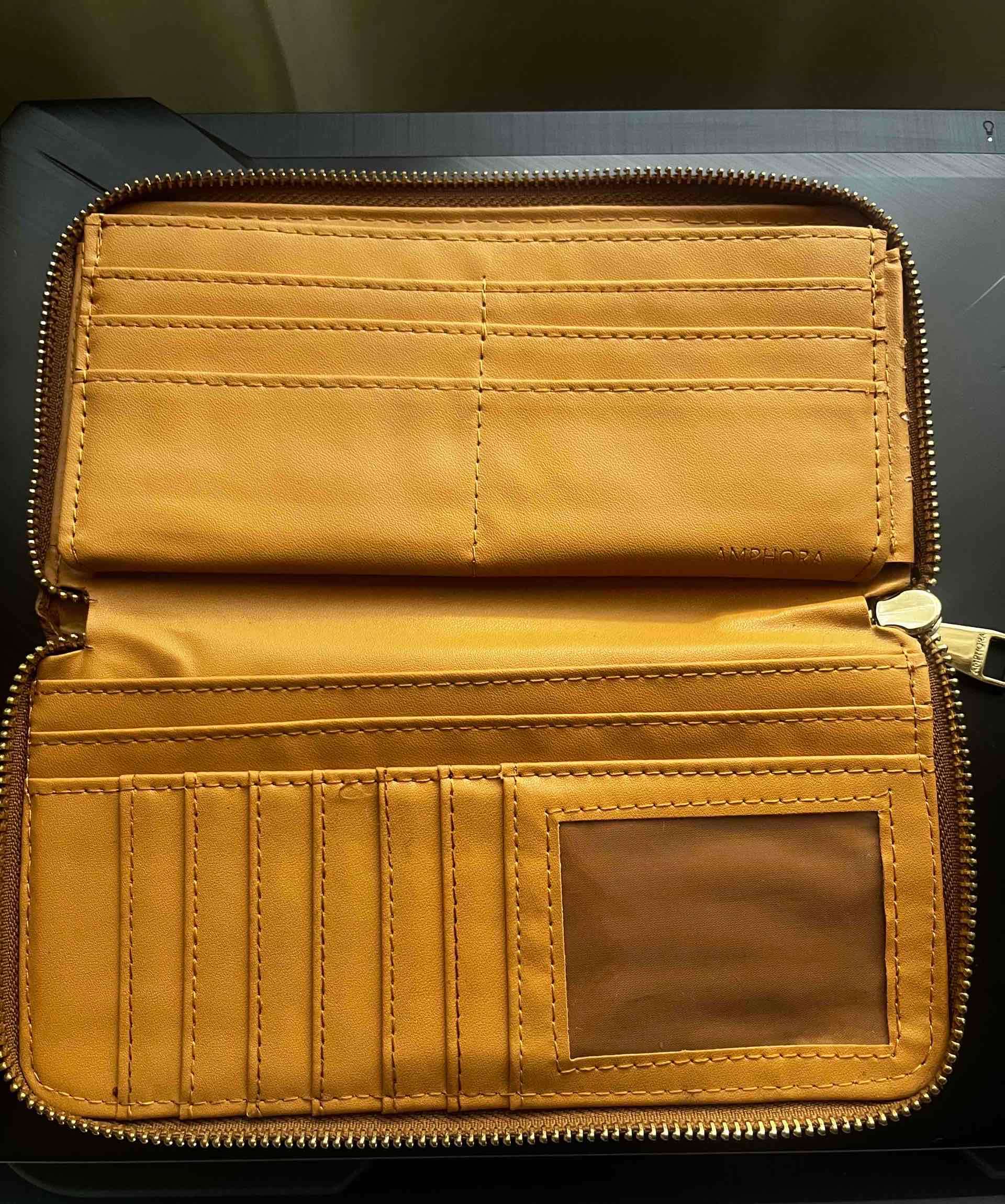 Billetera café Amphora con tachas - miniatura 3