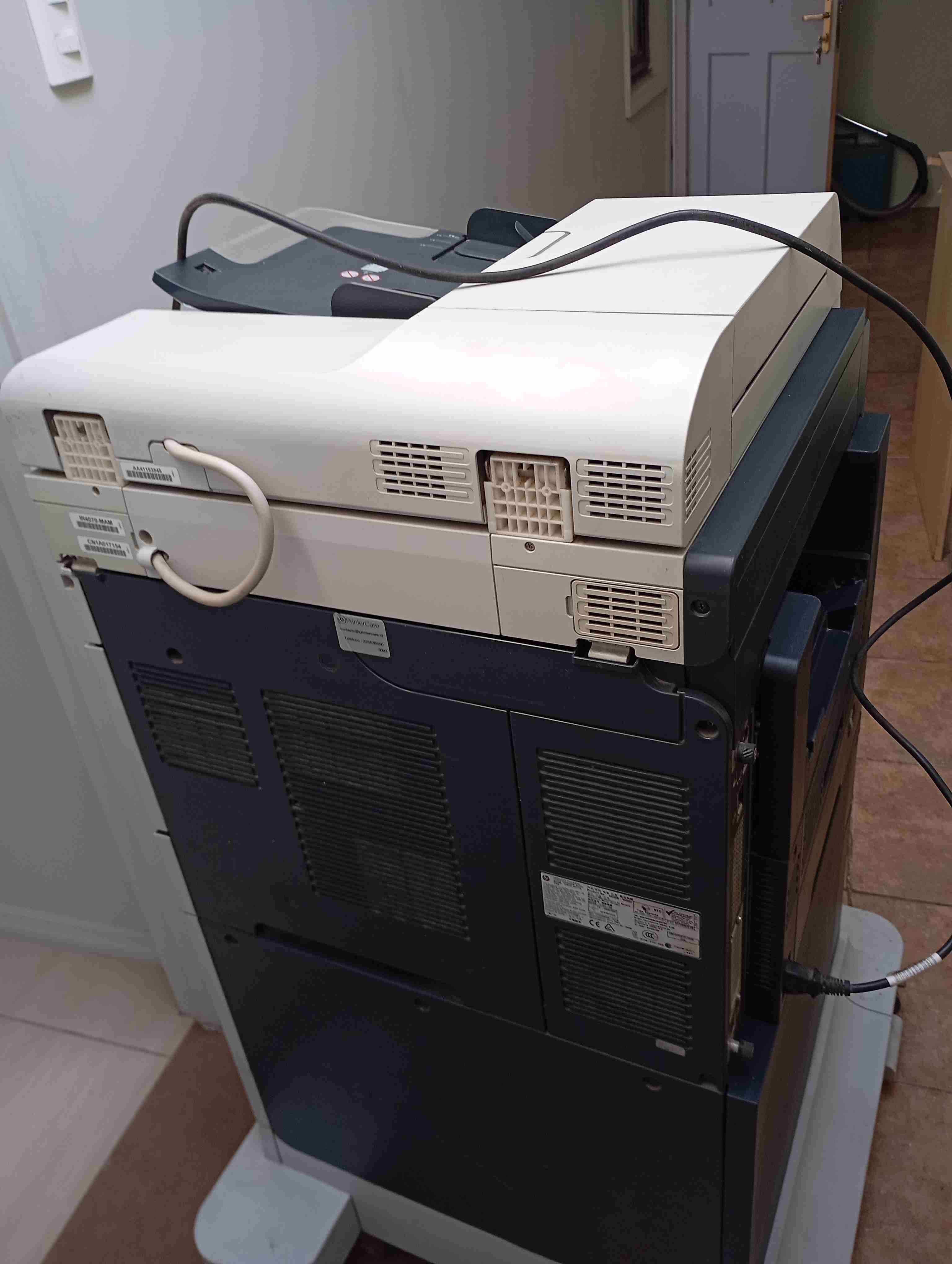 Impresora, fotocopiadora, scanner - miniatura 1