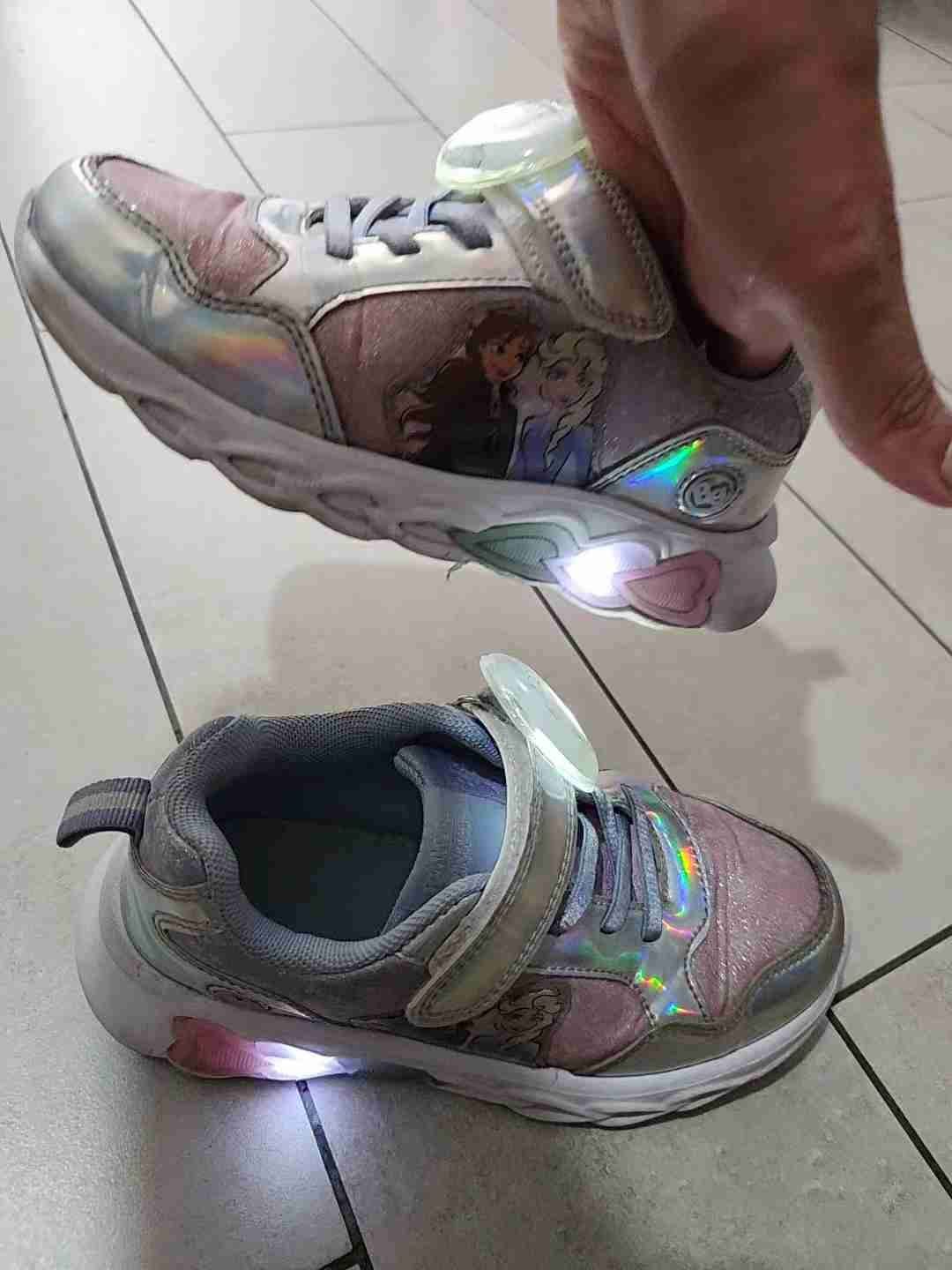 Zapatillas Frozen con luces - miniatura 1