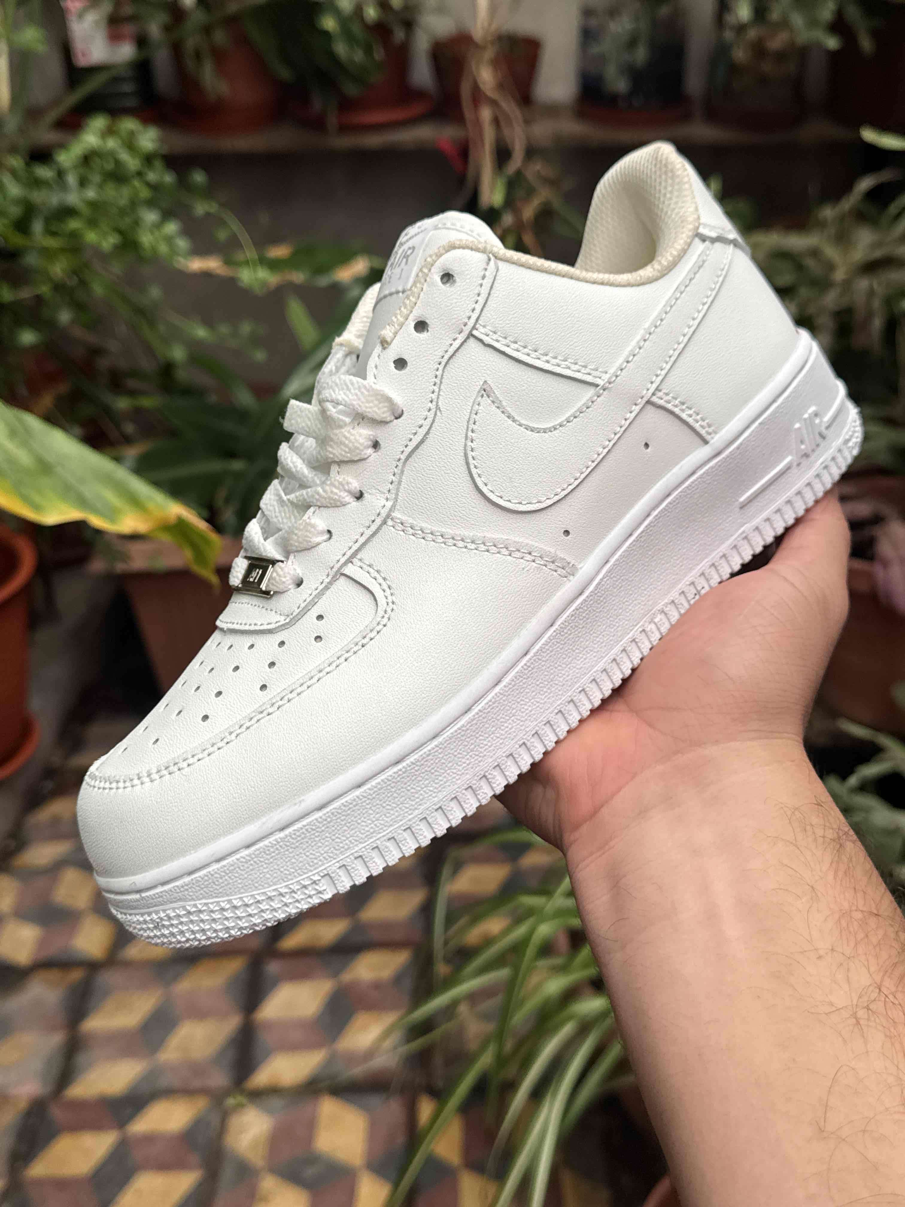 AF1 (40)