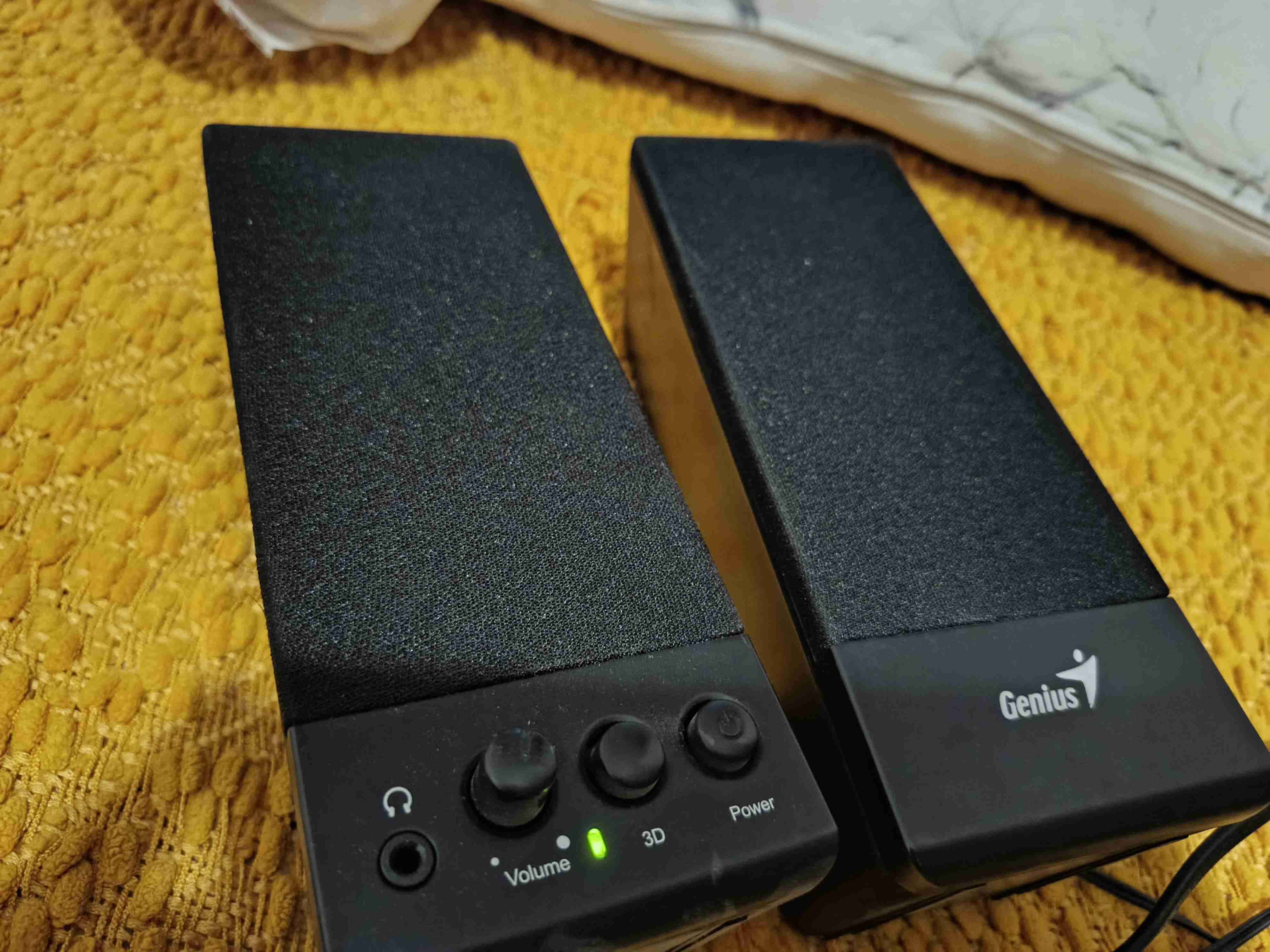 Parlantes Genius SP-S200 - miniatura 2