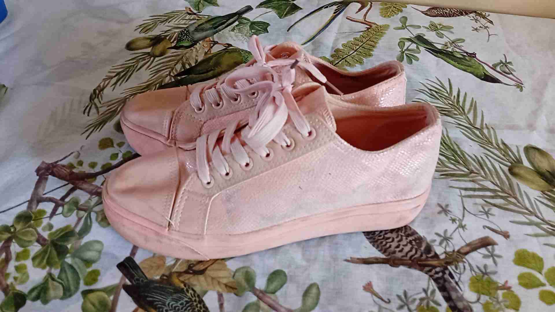 Zapatillas rosadas casuales - miniatura 1