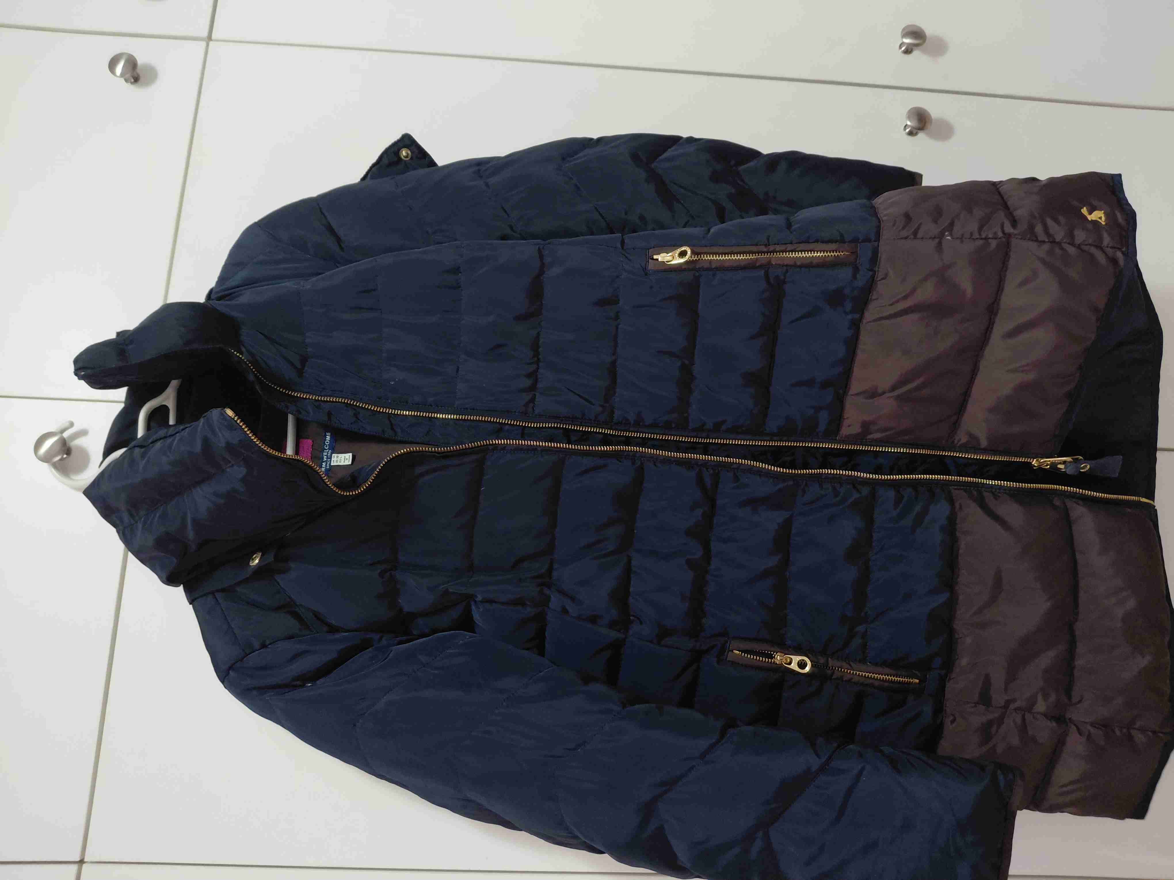 ¡La Casaca Más Calentita del Invierno! - miniatura 2