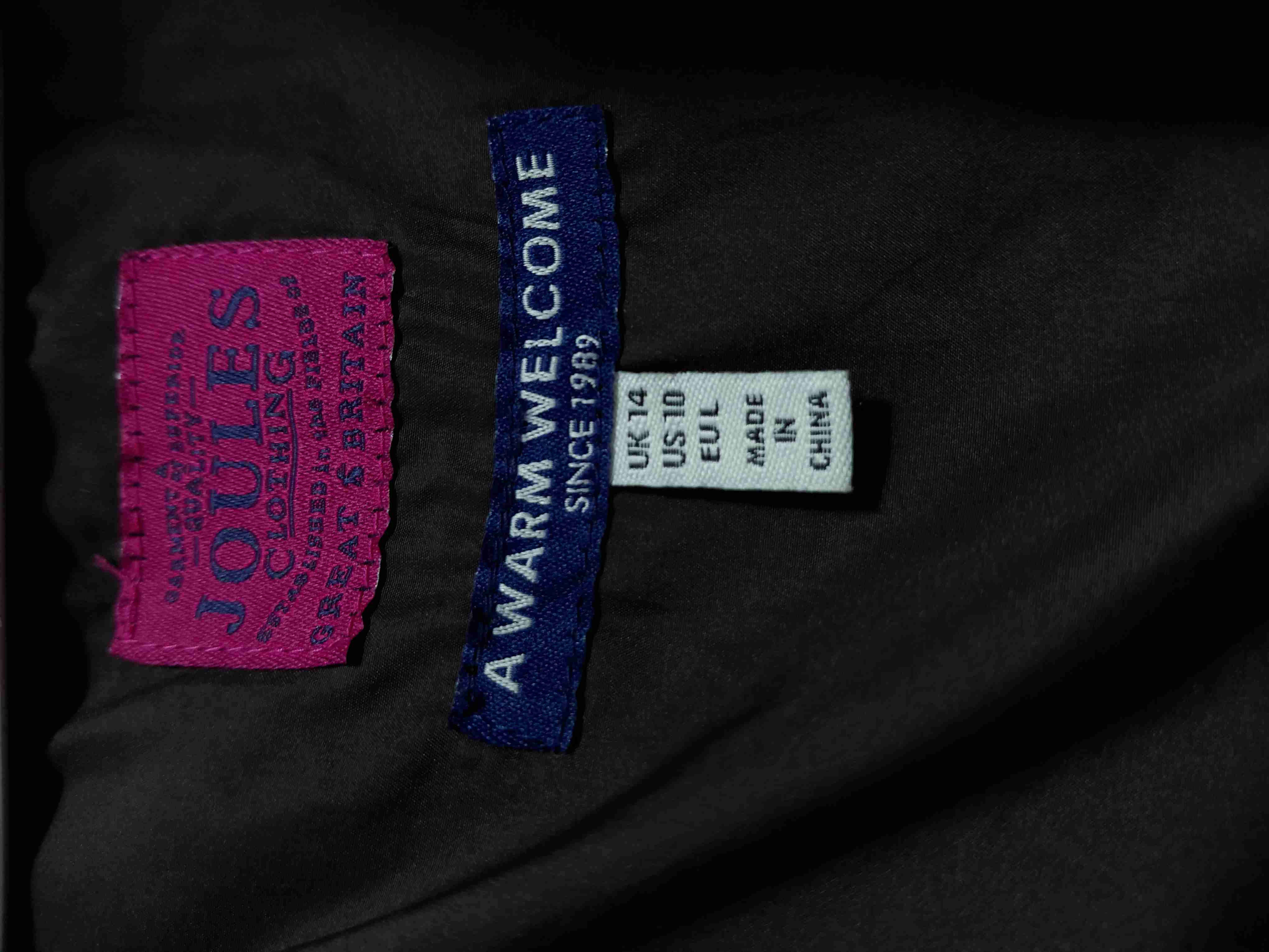 ¡La Casaca Más Calentita del Invierno! - miniatura 3