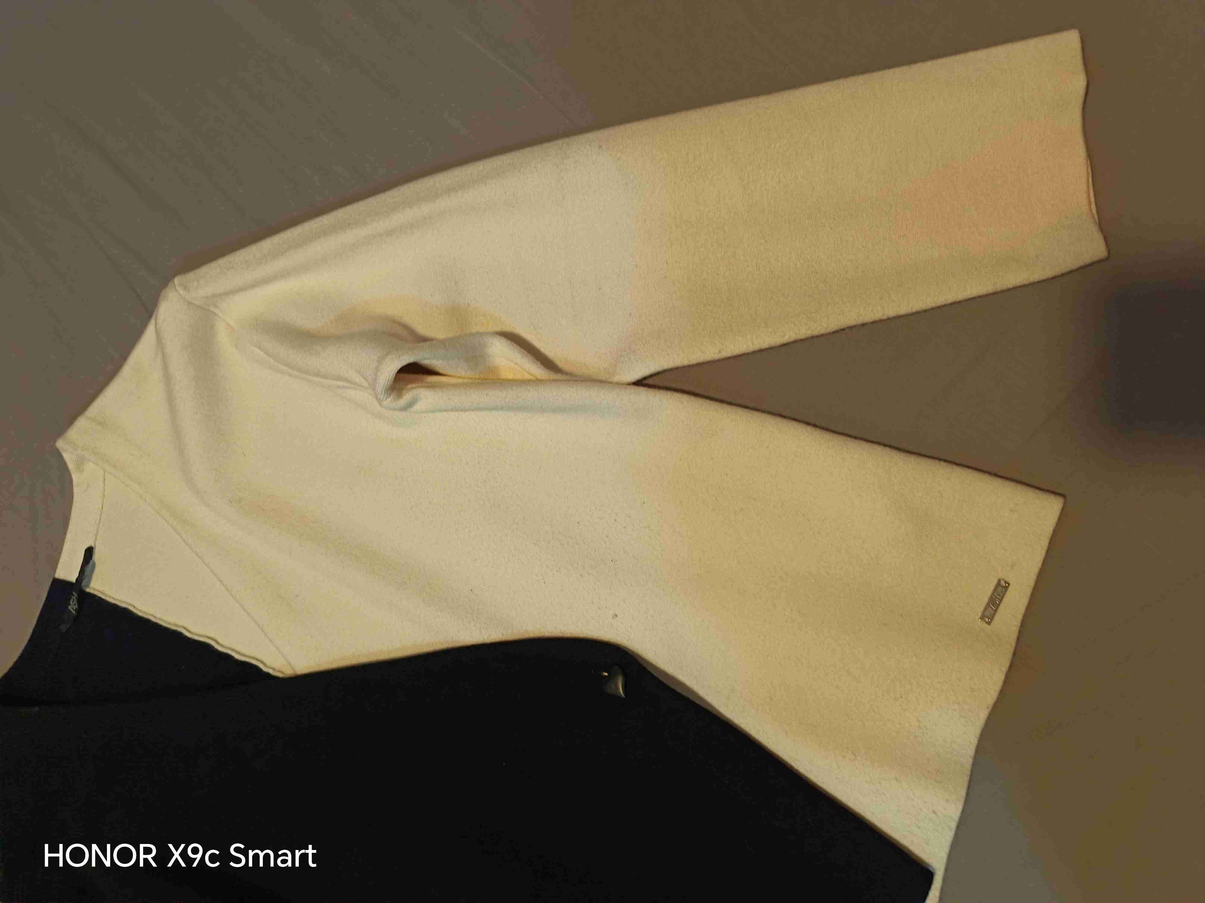 Polerón bicolor con botones - miniatura 3