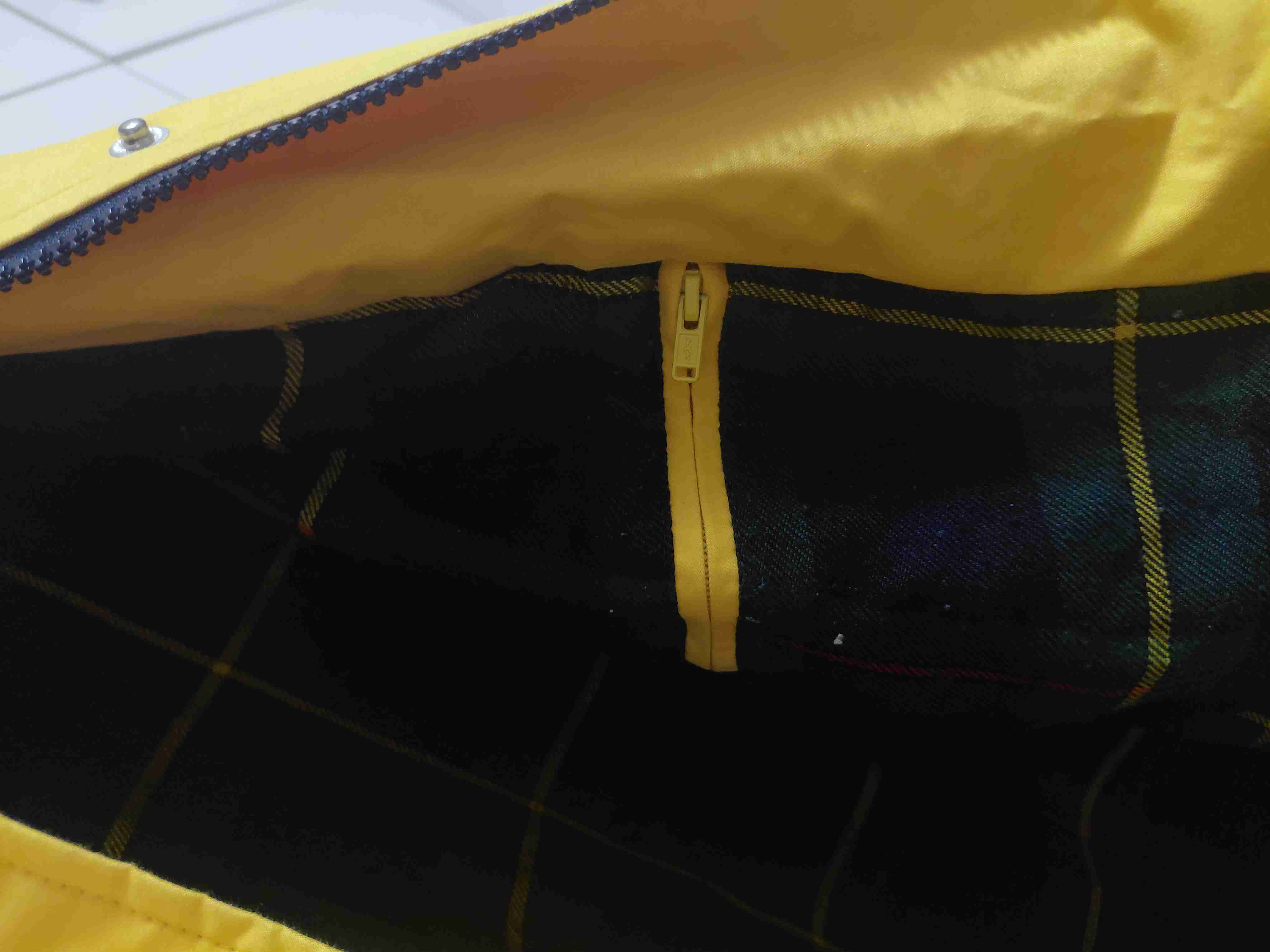 Parka Nordic Talla M Color Amarillo Vibrante! - miniatura 2