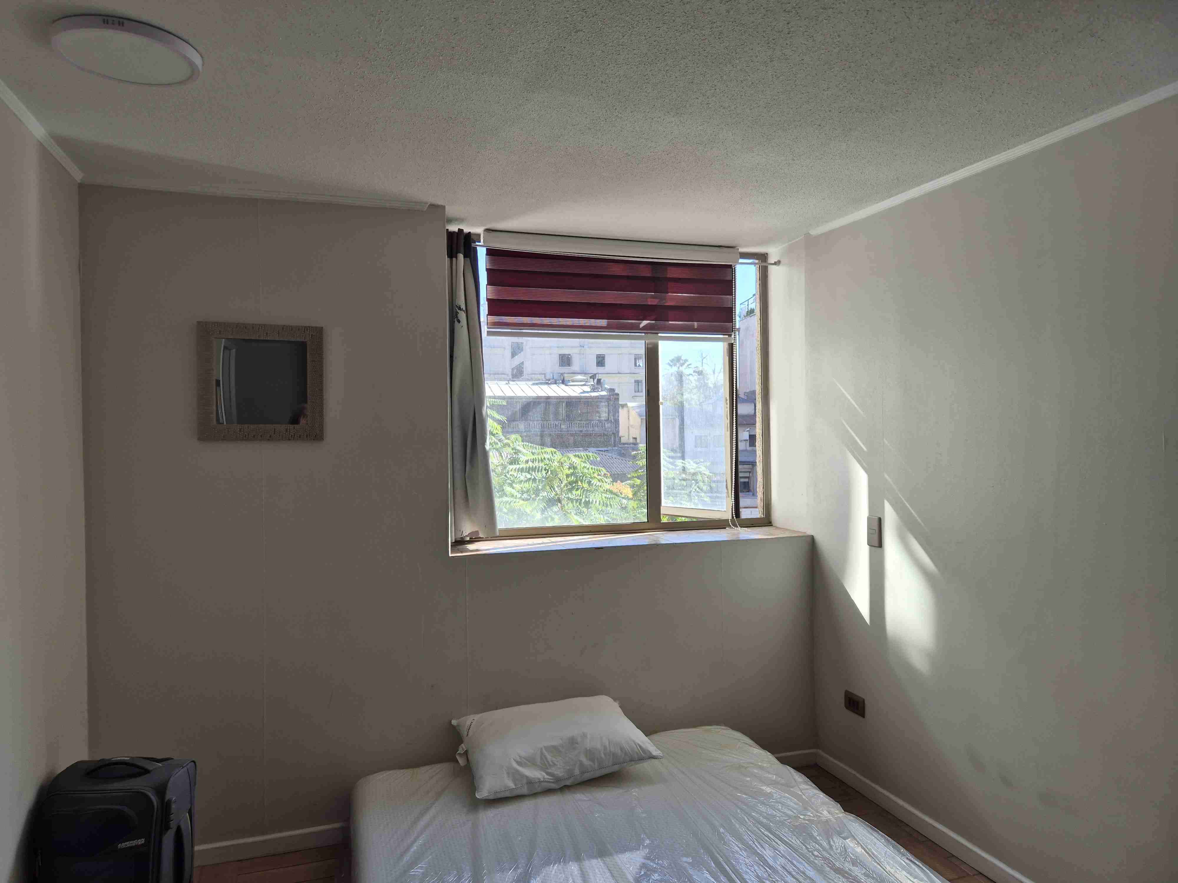 Colchón en buen estado casi nuevo Emma mr. - miniatura 2