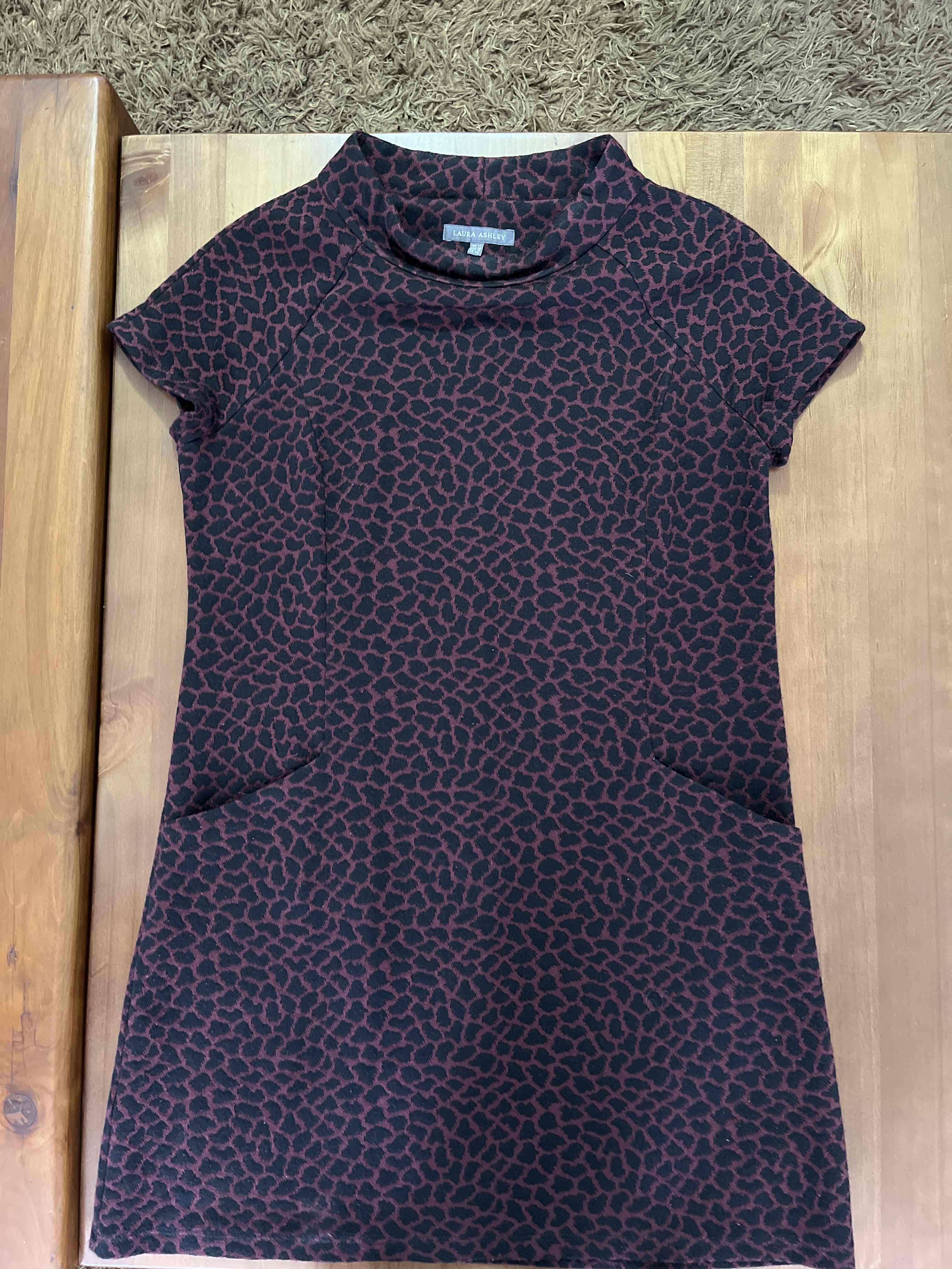 Vestido Laura Ashley estampado animal