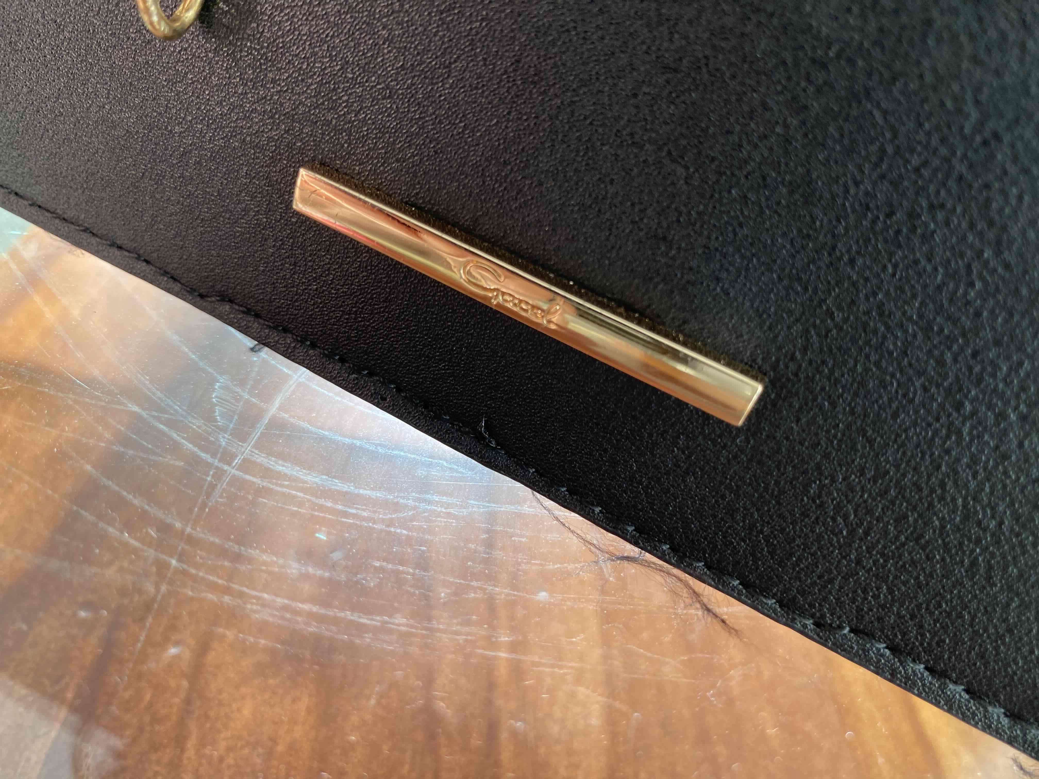 Cartera Gacel negra con cadena dorada - miniatura 3