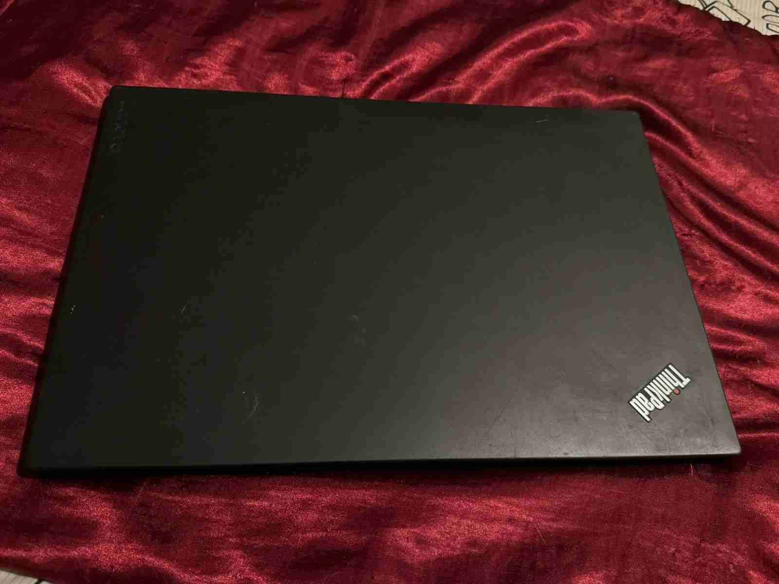 Laptop Lenovo ThinkPad Negra - miniatura 2