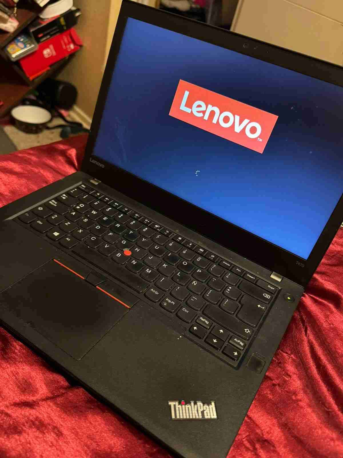 Laptop Lenovo ThinkPad Negra - miniatura 3