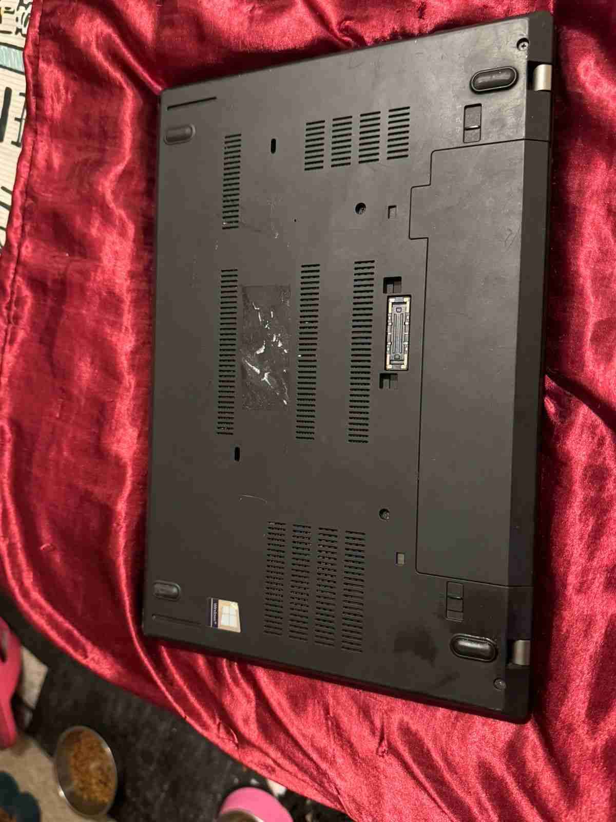 Laptop Lenovo ThinkPad Negra - miniatura 6