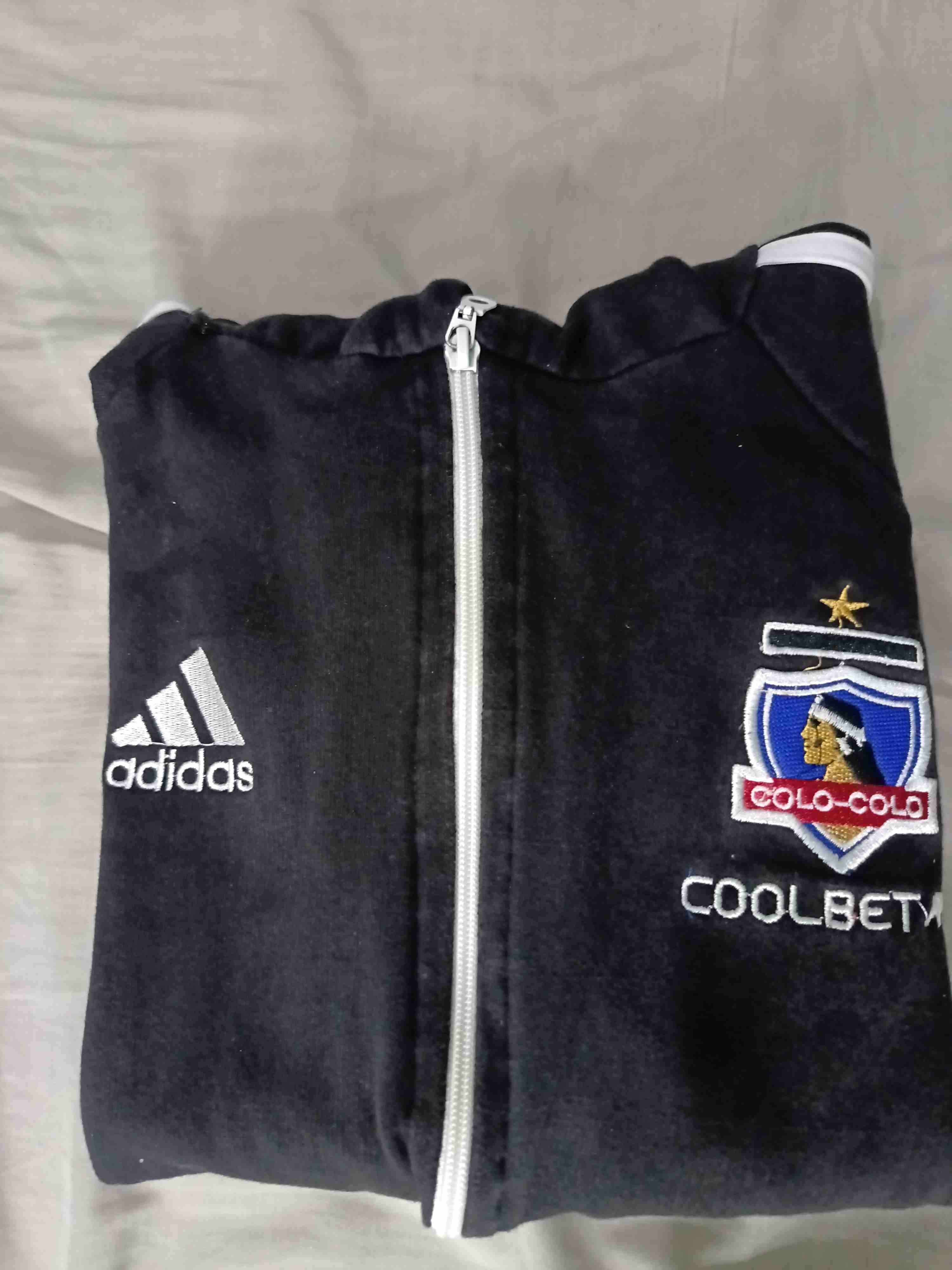 Polerón Adidas negro con capucha - miniatura 3