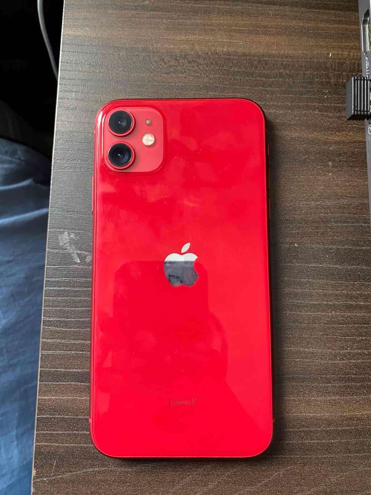 iPhone 11 rojo - miniatura 1
