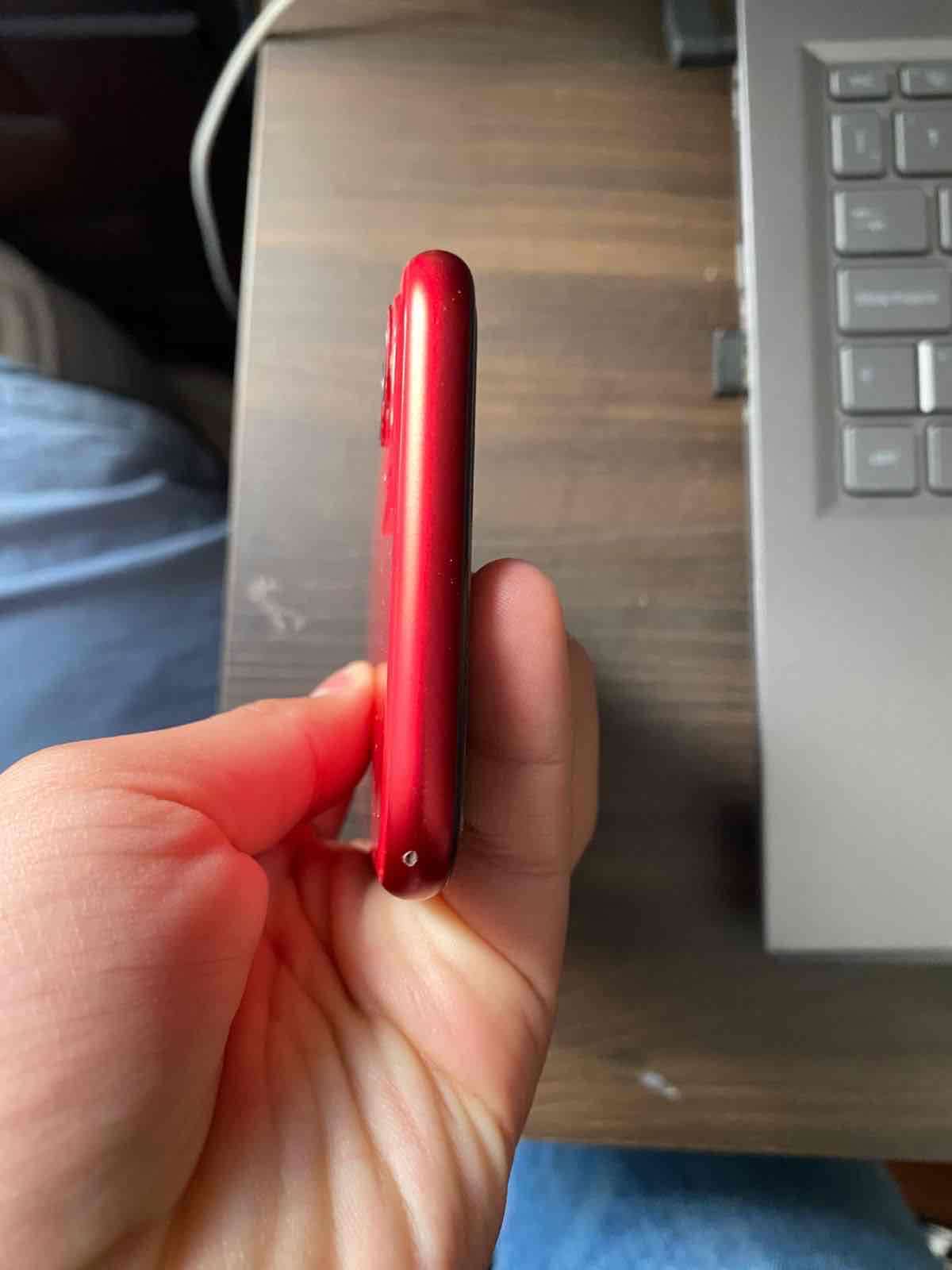 iPhone 11 rojo - miniatura 4