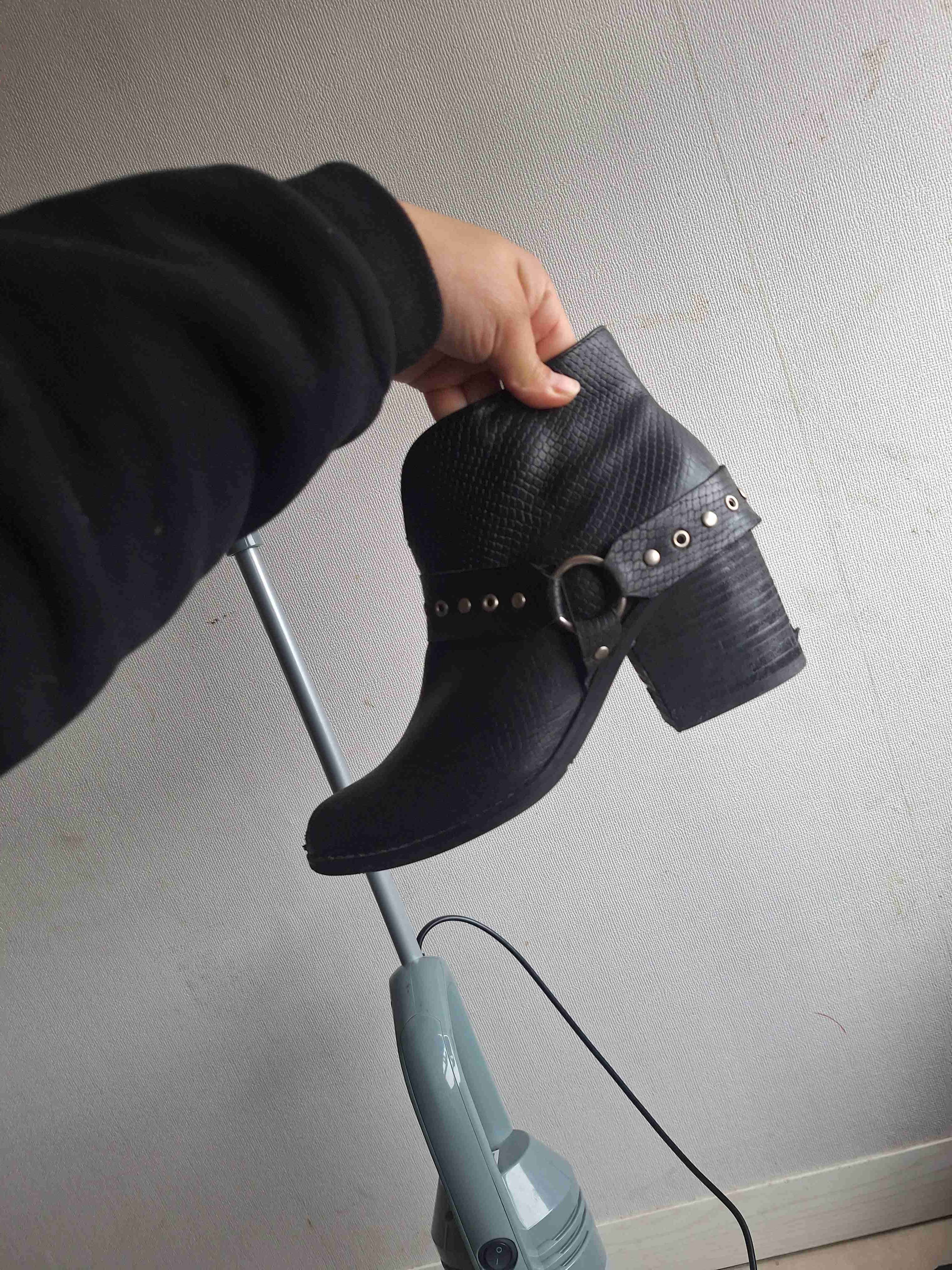 Botines negros con tacón - miniatura 3