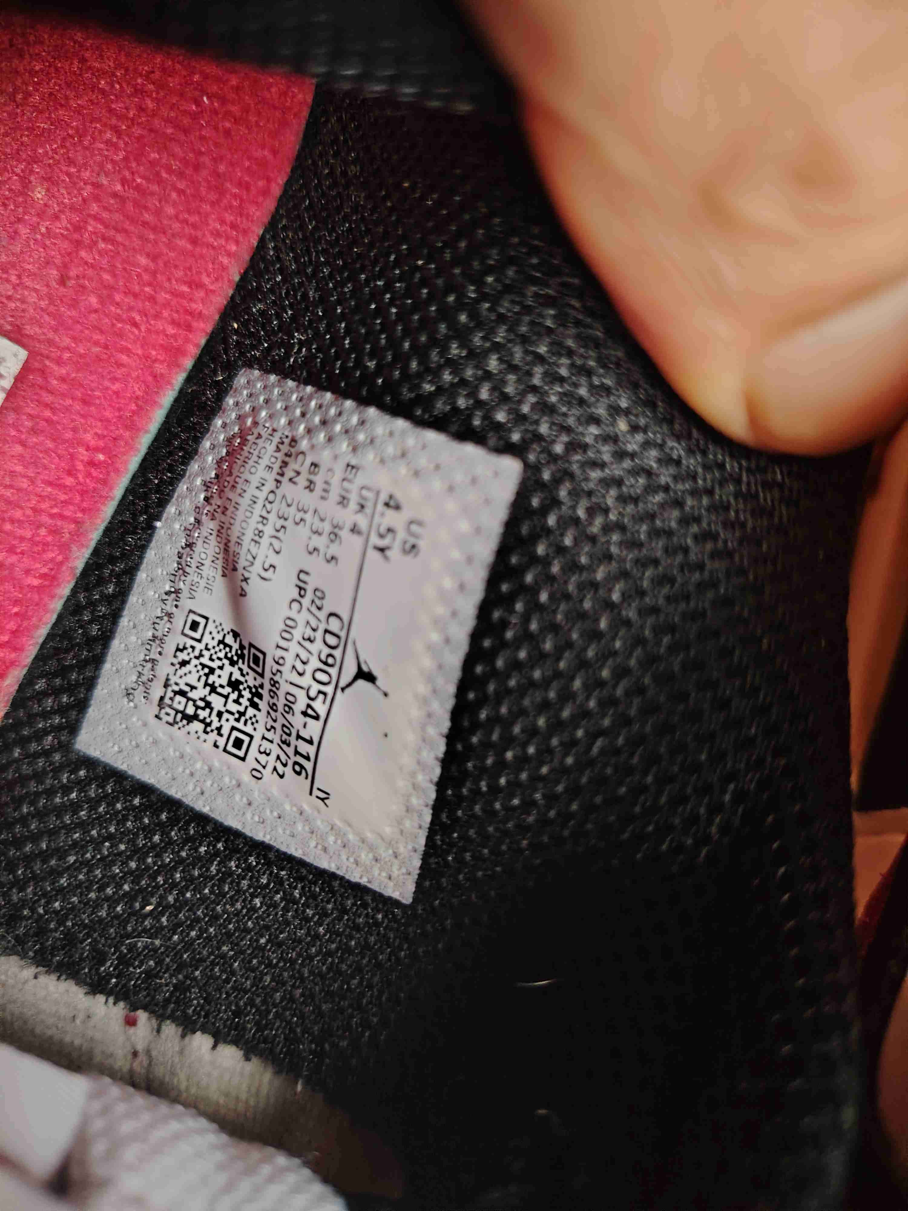 Zapatillas Nike rojas y blancas - miniatura 5