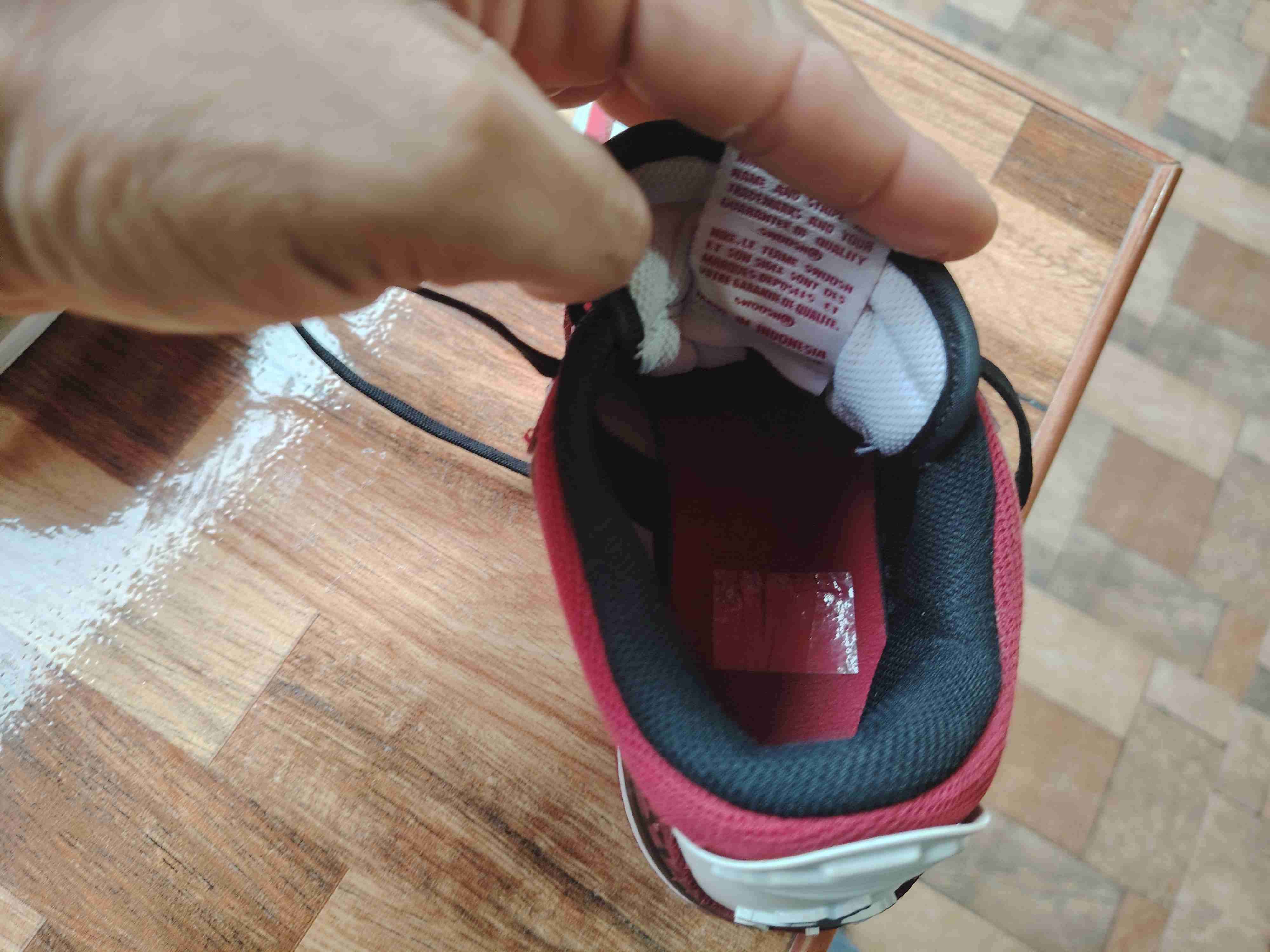 Zapatillas Nike rojas y blancas - miniatura 6