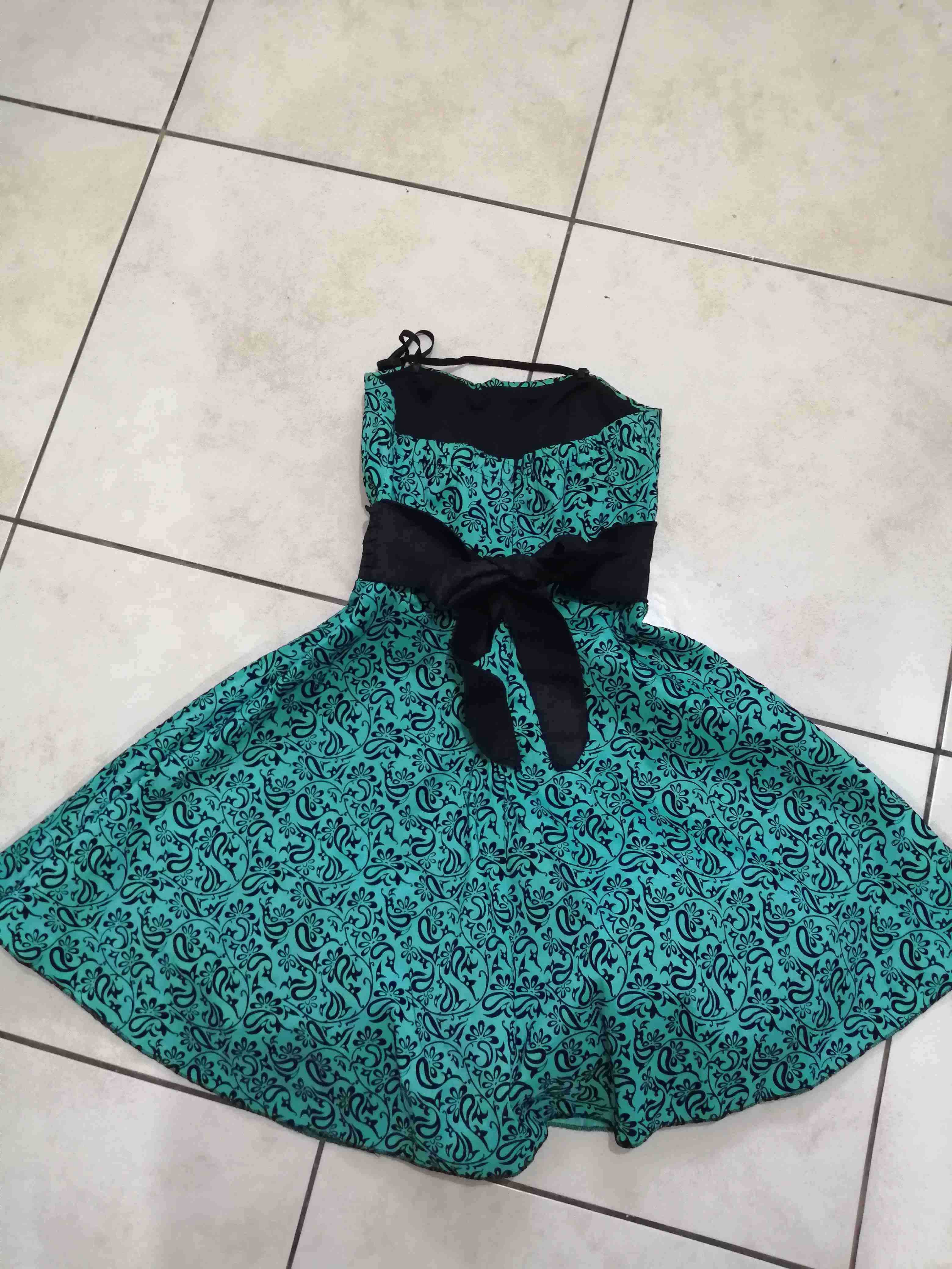 Vestido turquesa con estampado floral - miniatura 2