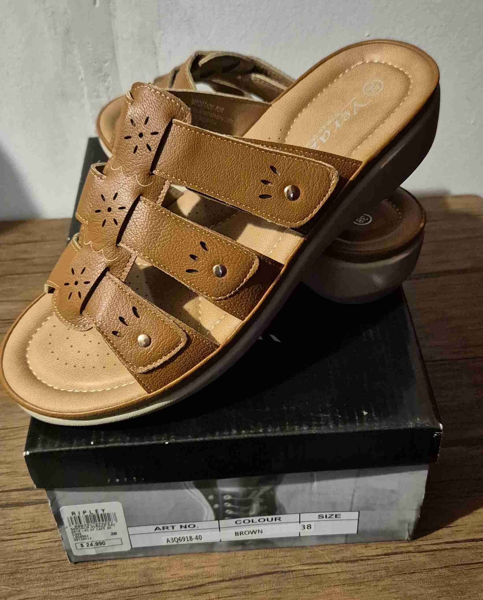 Sandalias femeninas color marron - miniatura 2