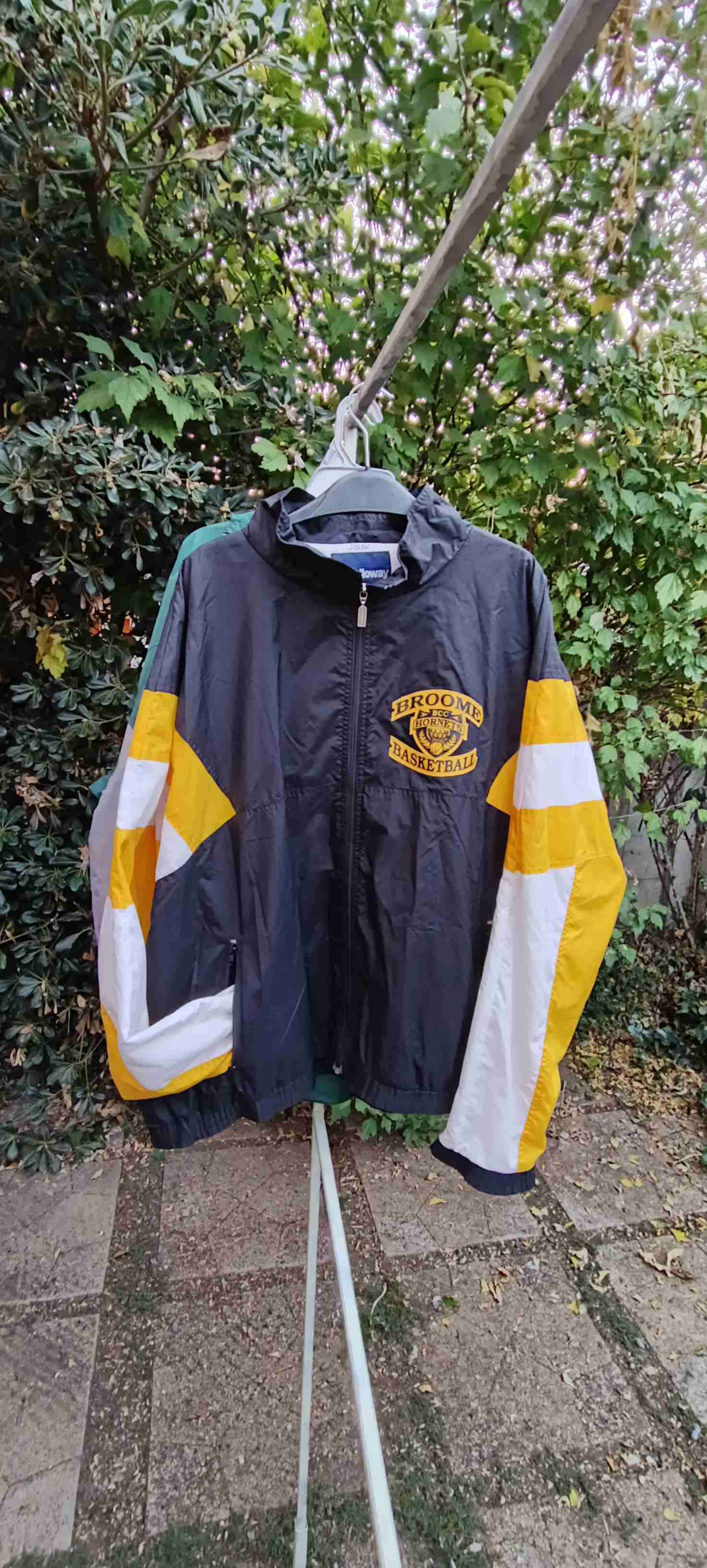 Chaqueta negra retro estampada - miniatura 4