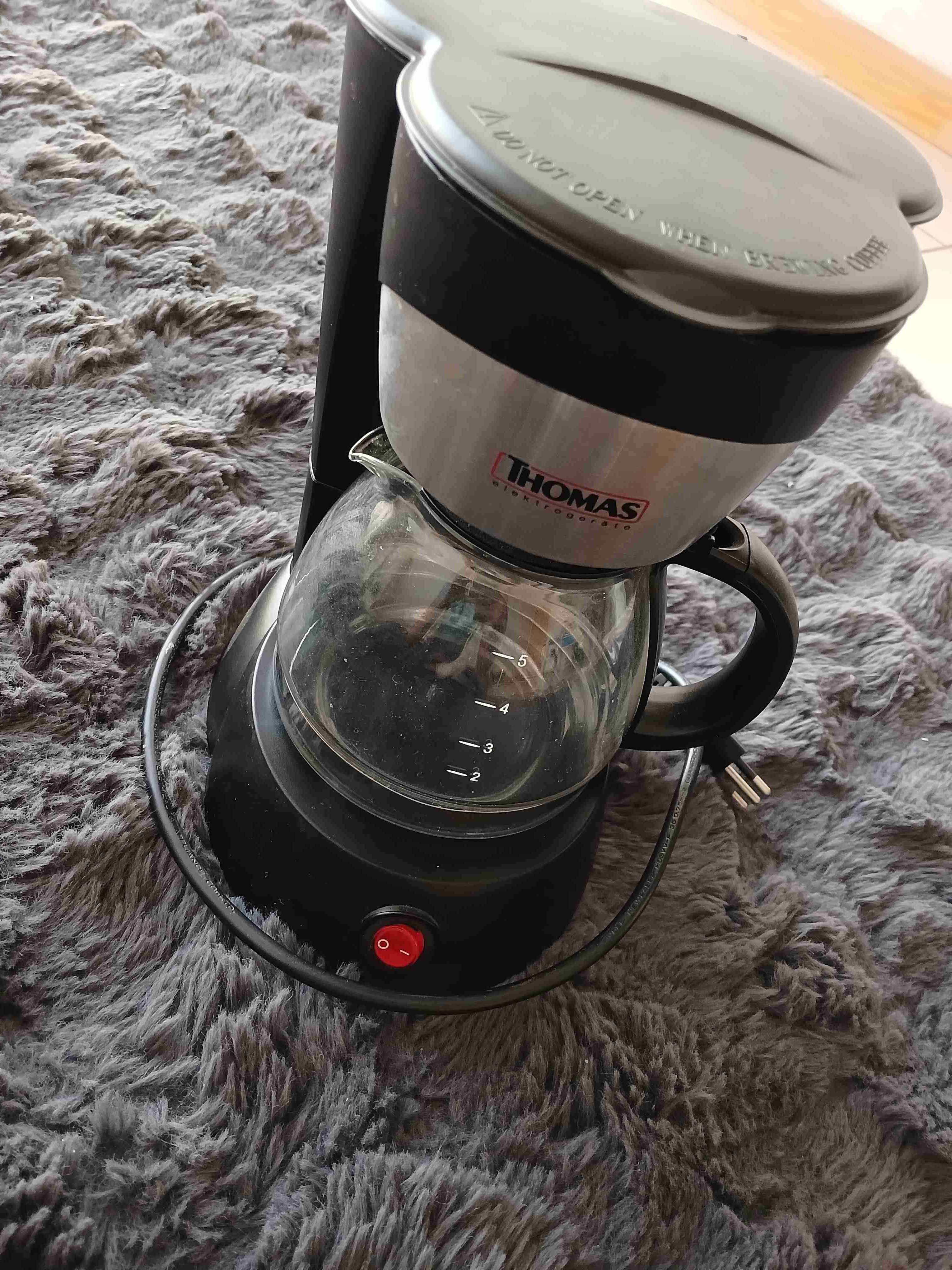 Cafetera Thomas negra - miniatura 1