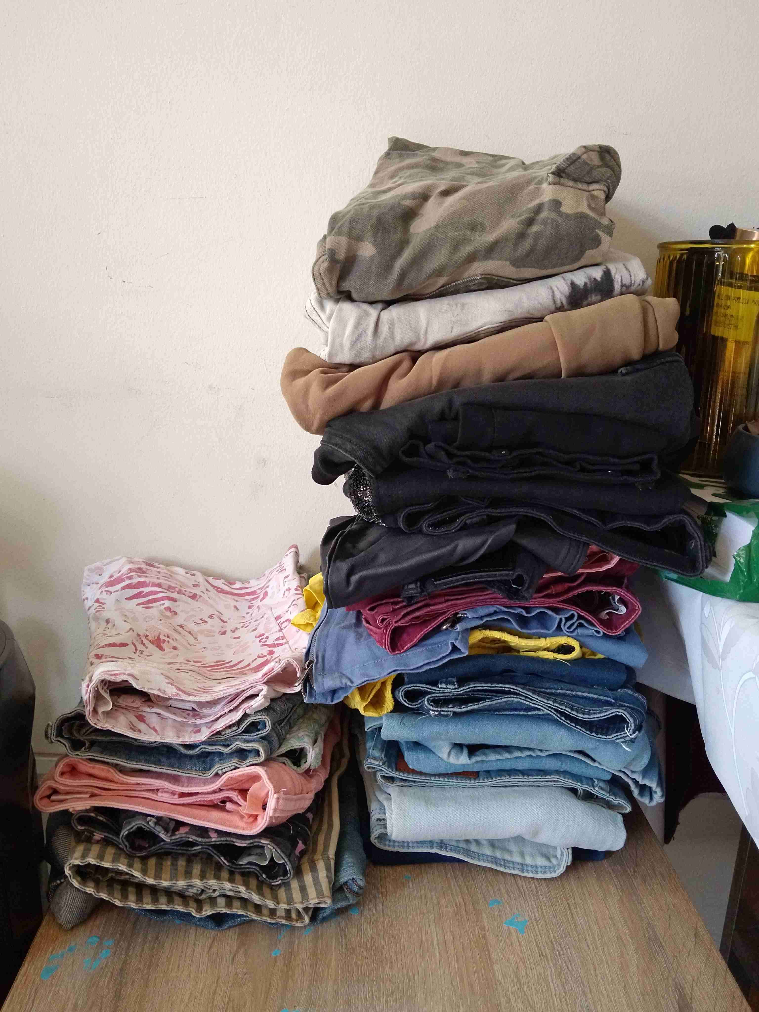 Lote de ropa variada - miniatura 3