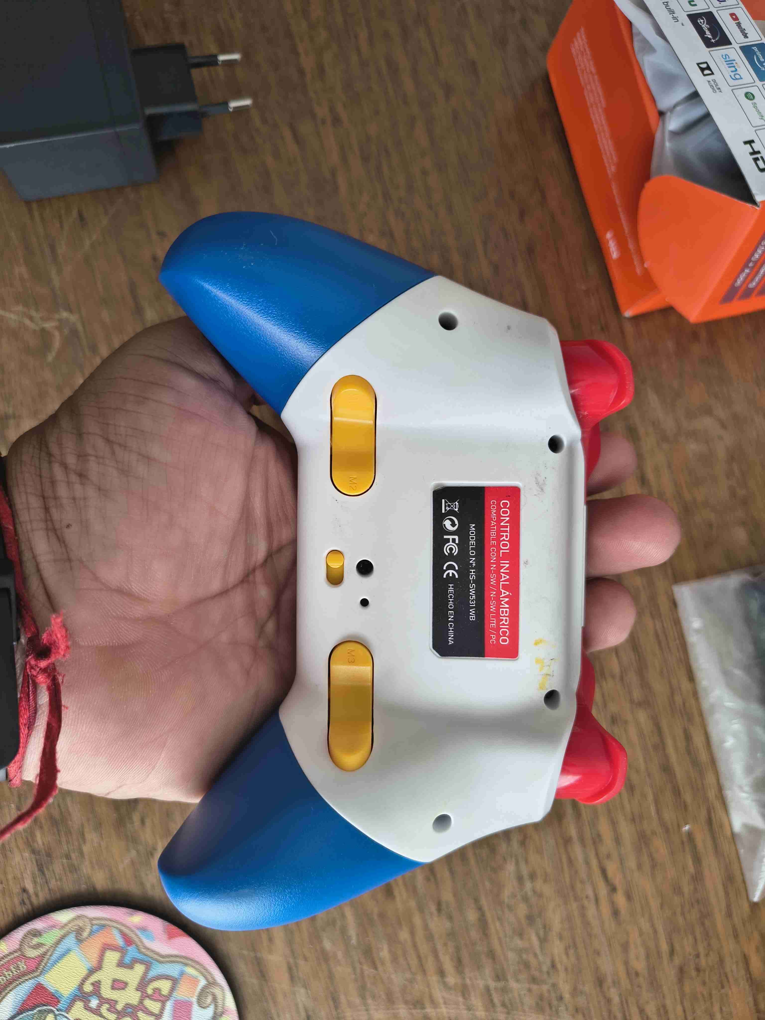 Control de juegos blanco y azul - miniatura 2