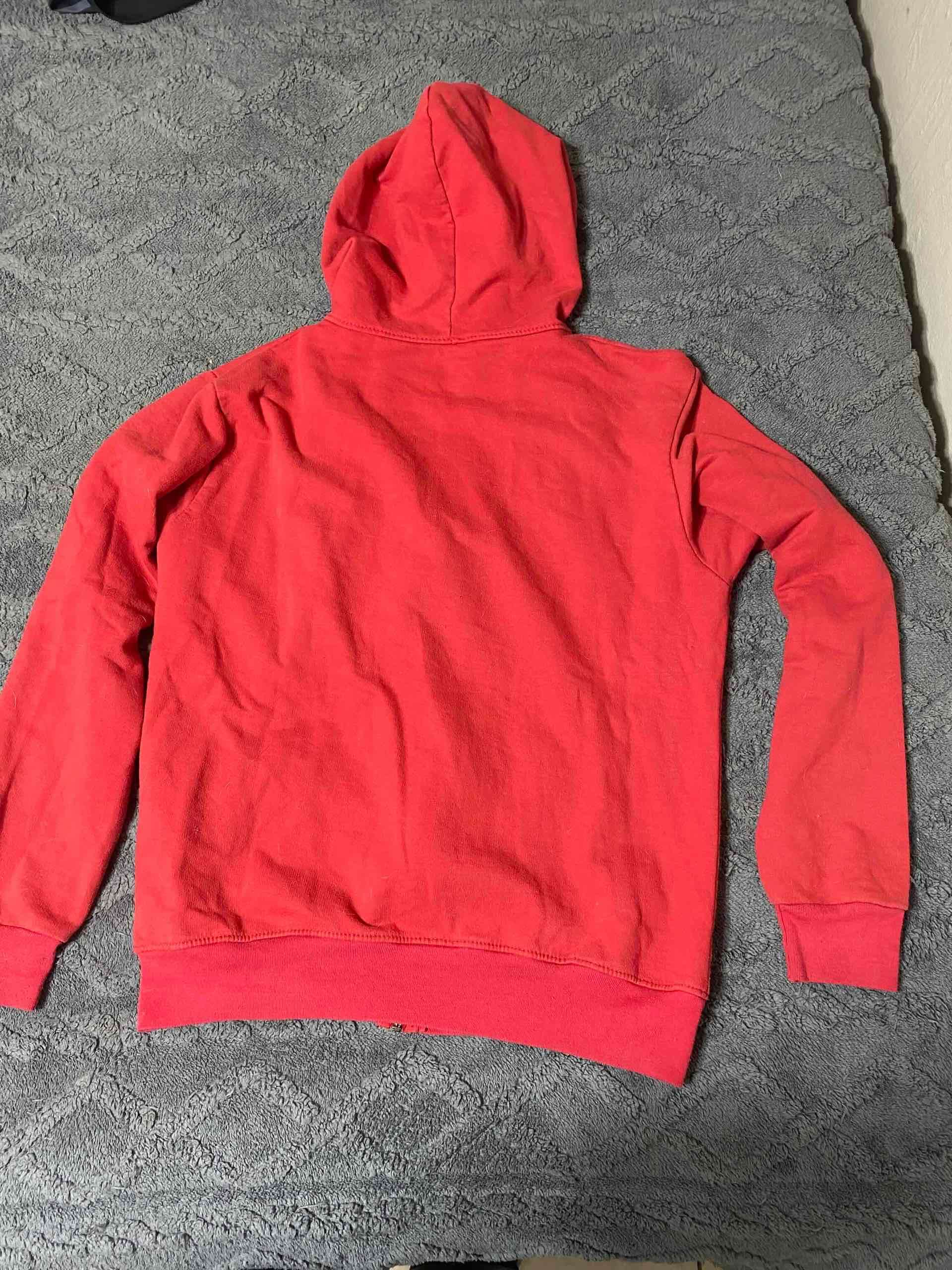 Polerón rojo Yankees con capucha - miniatura 2