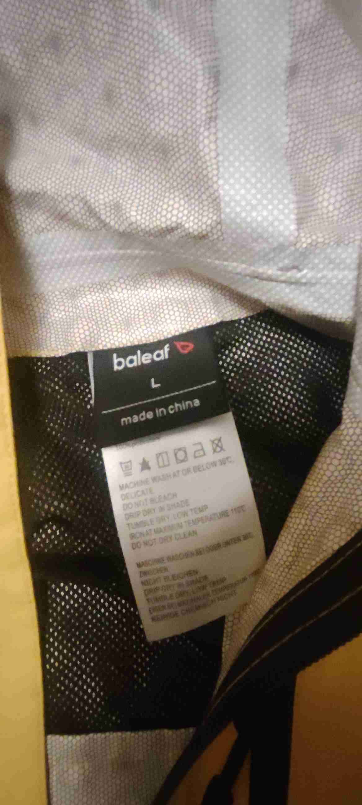 Cortavientos amarillo impermeable - miniatura 2