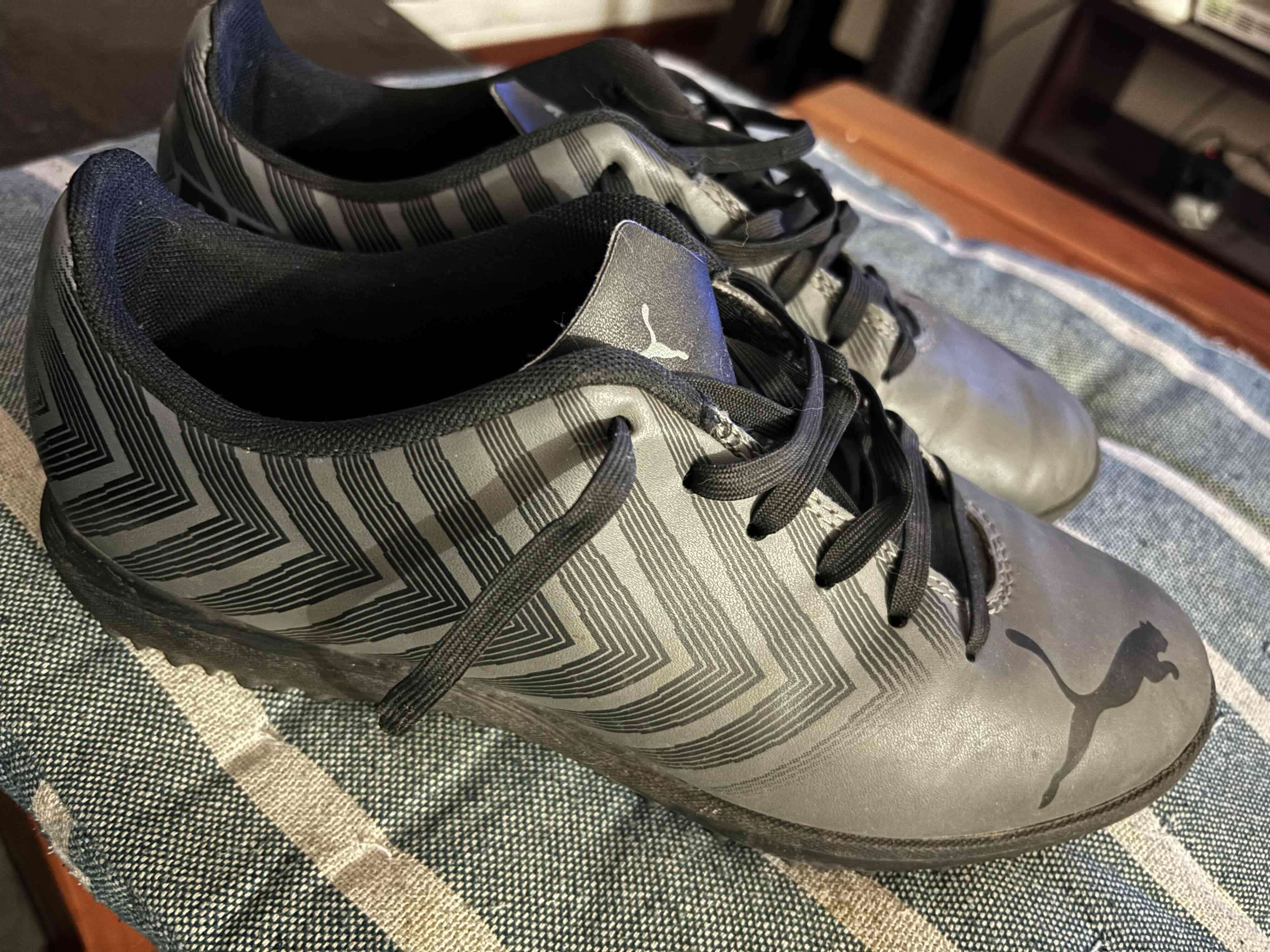 Zapatillas deportiva grises Puma - miniatura 1