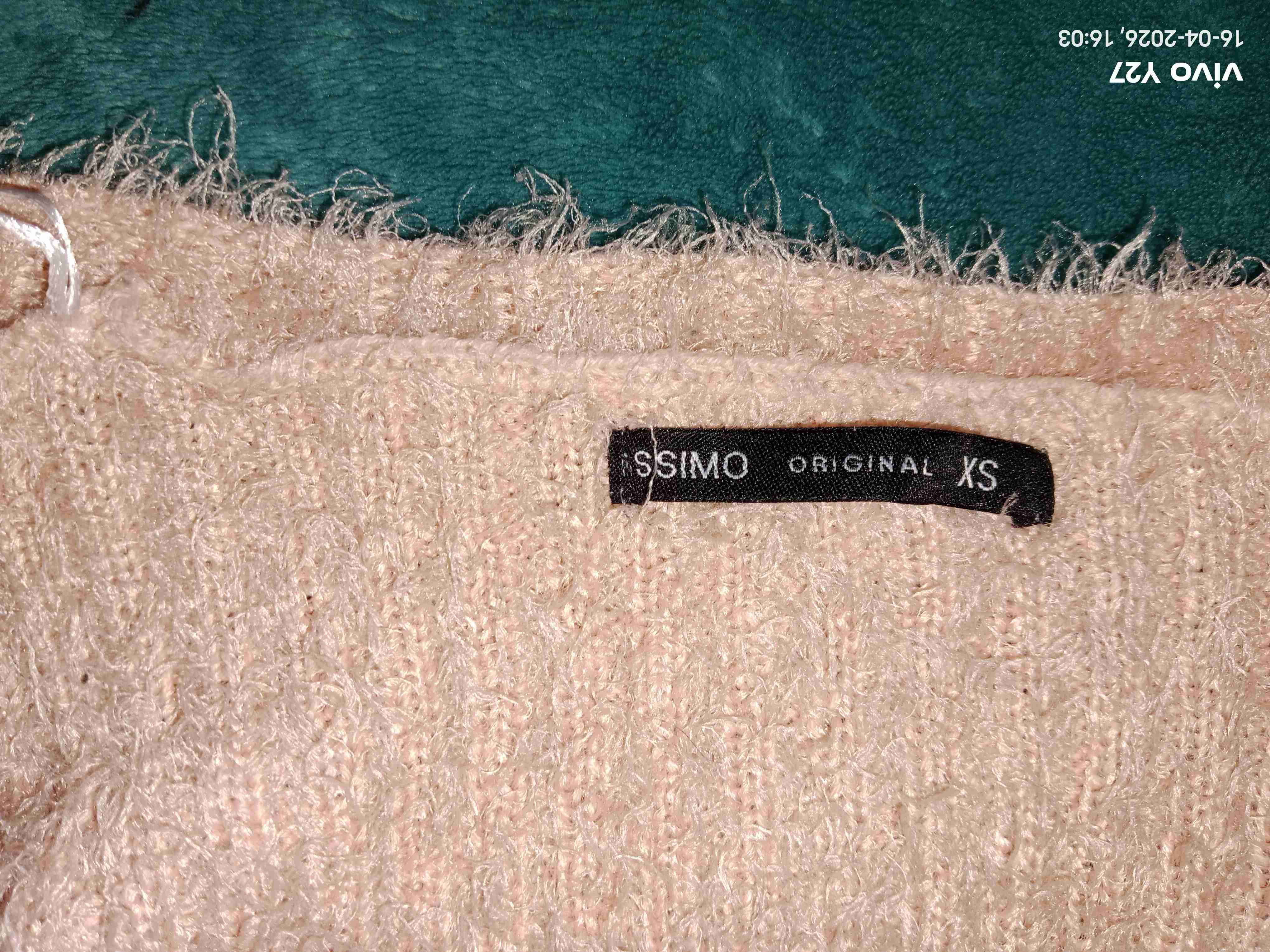 Cardigan beige de botones - miniatura 2