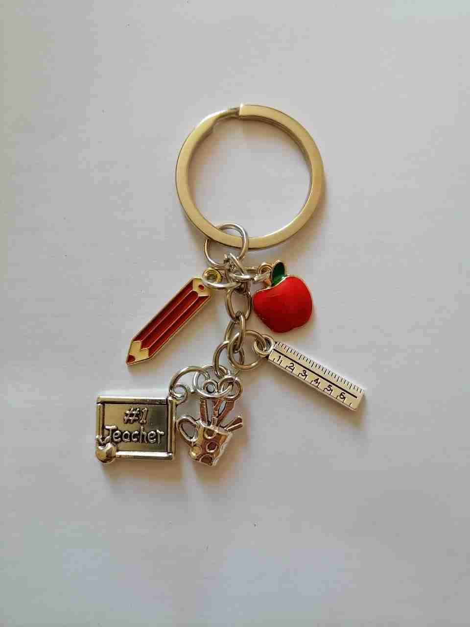 Llavero con dijes coloridos - miniatura 6