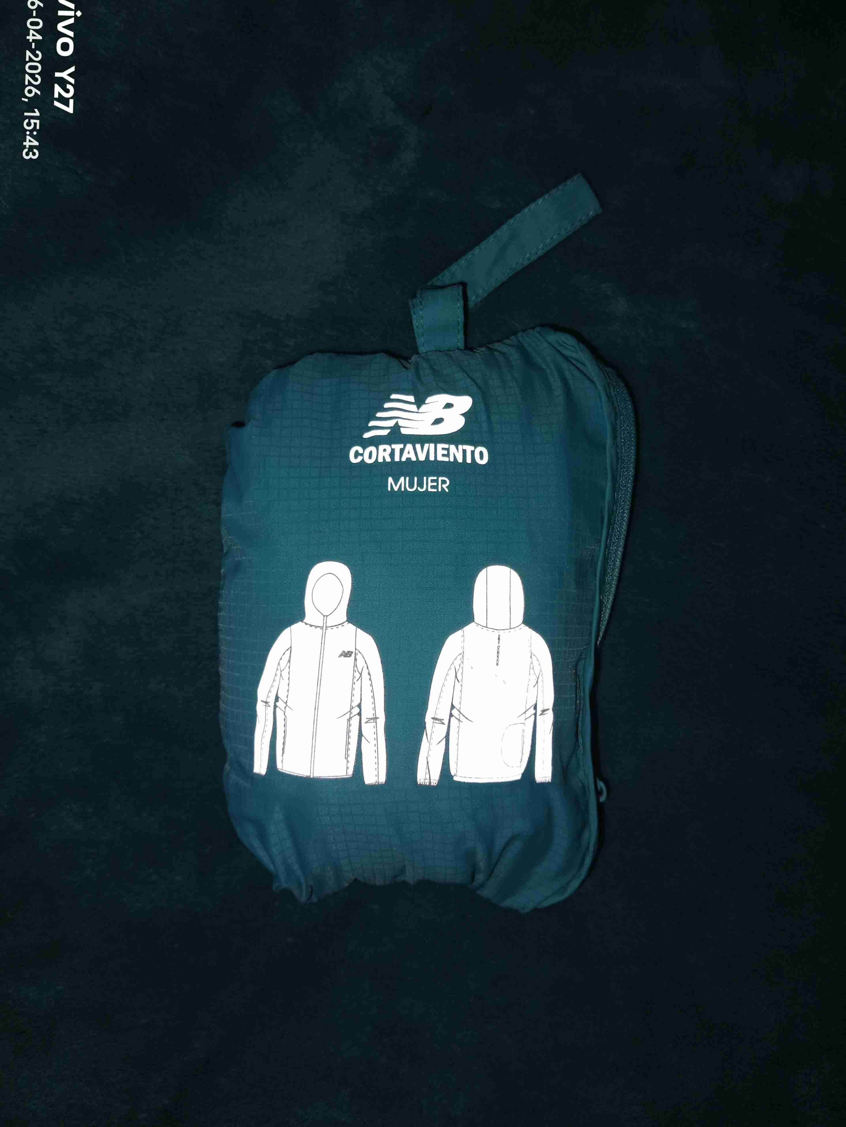 Cortaviento mujer New Balance - miniatura 1