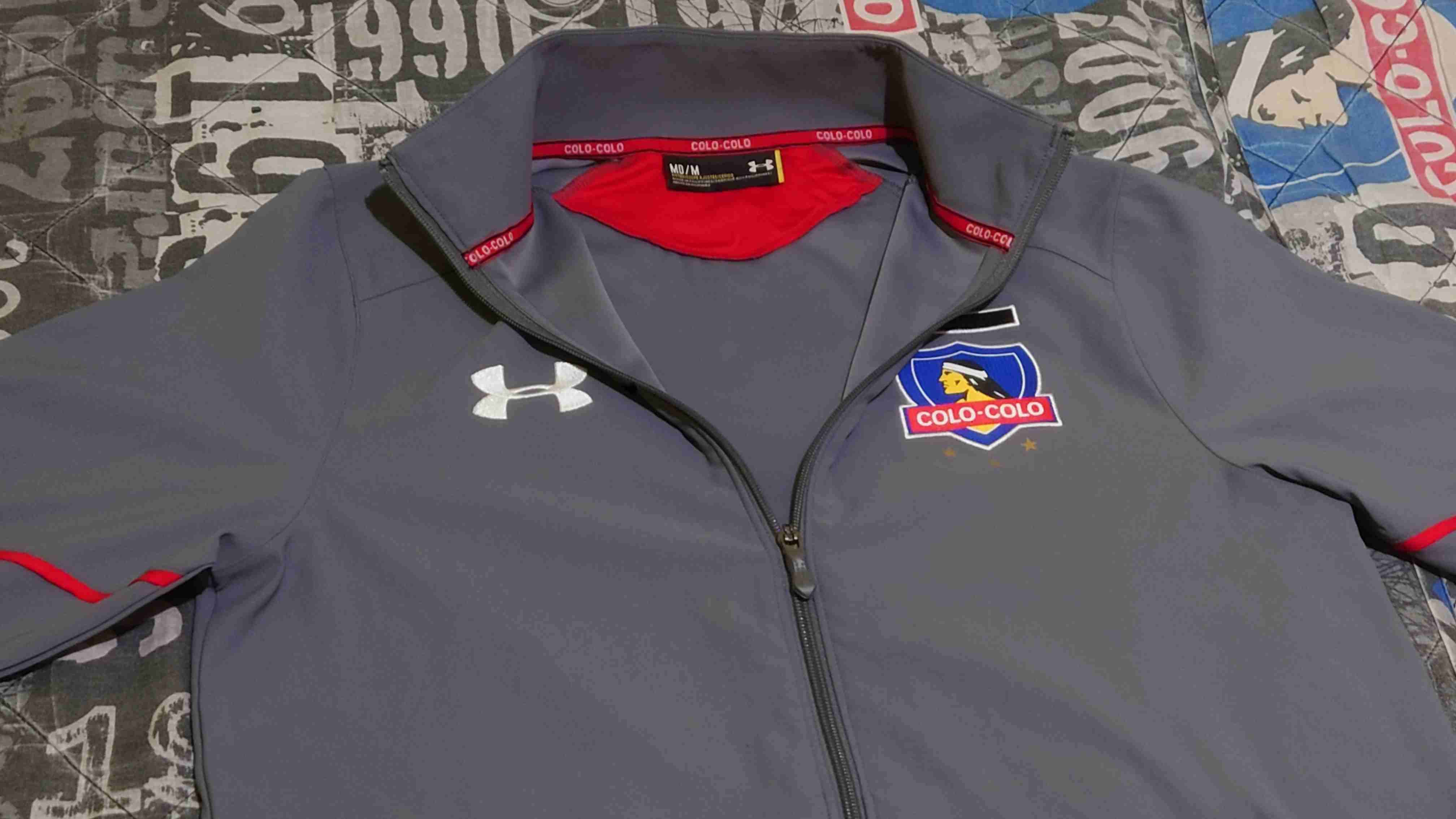 Chaqueta deportiva Colo Colo gris - 2