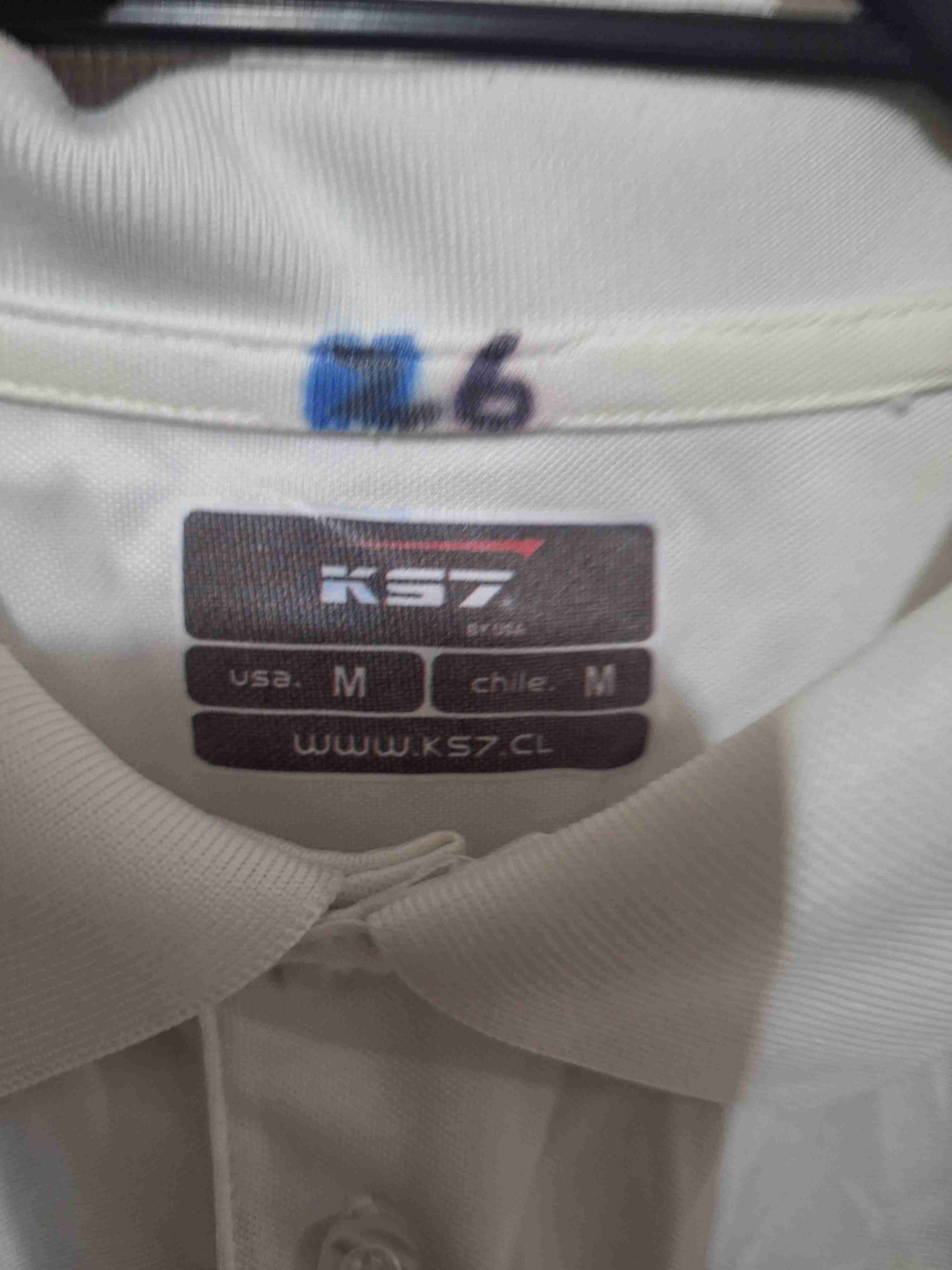 Polera firmada equipo fútbol - miniatura 3